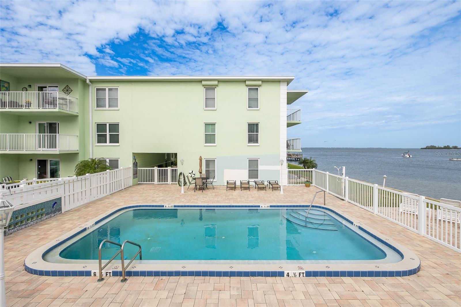 464 N PAULA DR #106, DUNEDIN, FL, 34698