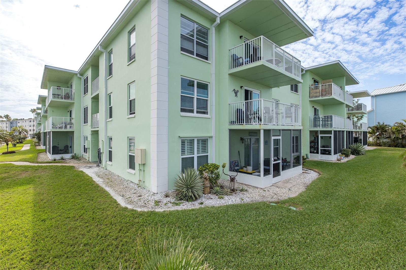 464 N PAULA DR #106, DUNEDIN, FL, 34698
