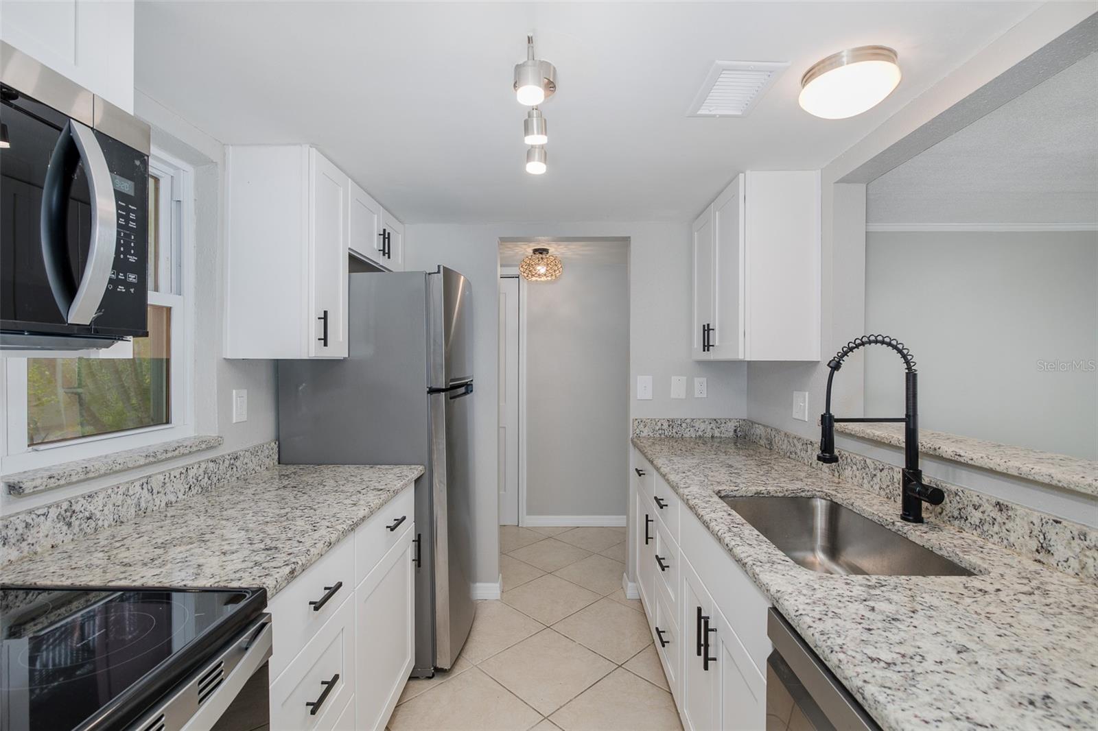 464 N PAULA DR #106, DUNEDIN, FL, 34698