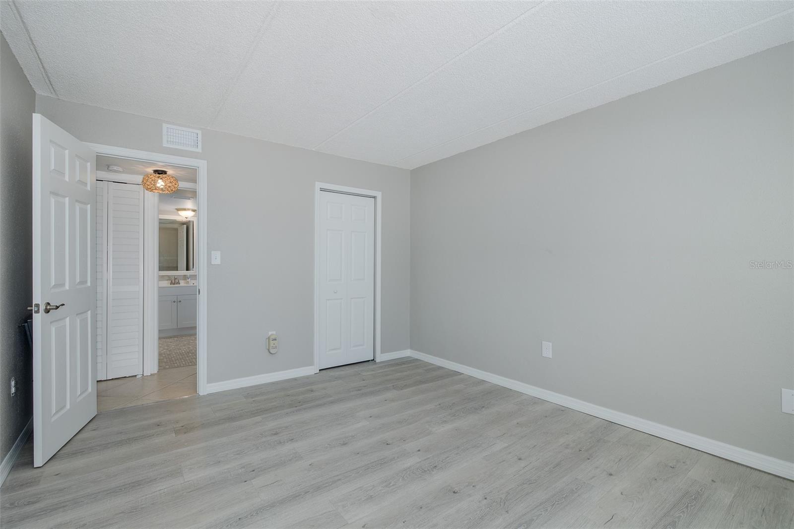 464 N PAULA DR #106, DUNEDIN, FL, 34698