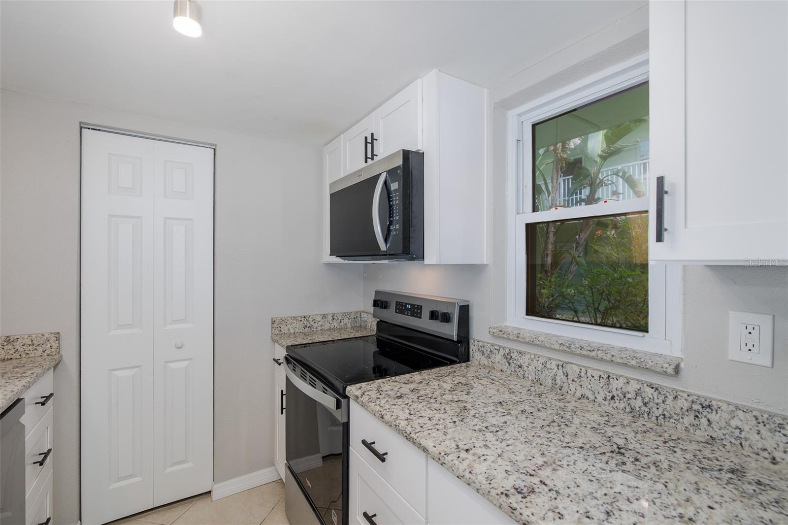 464 N PAULA DR #106, DUNEDIN, FL, 34698