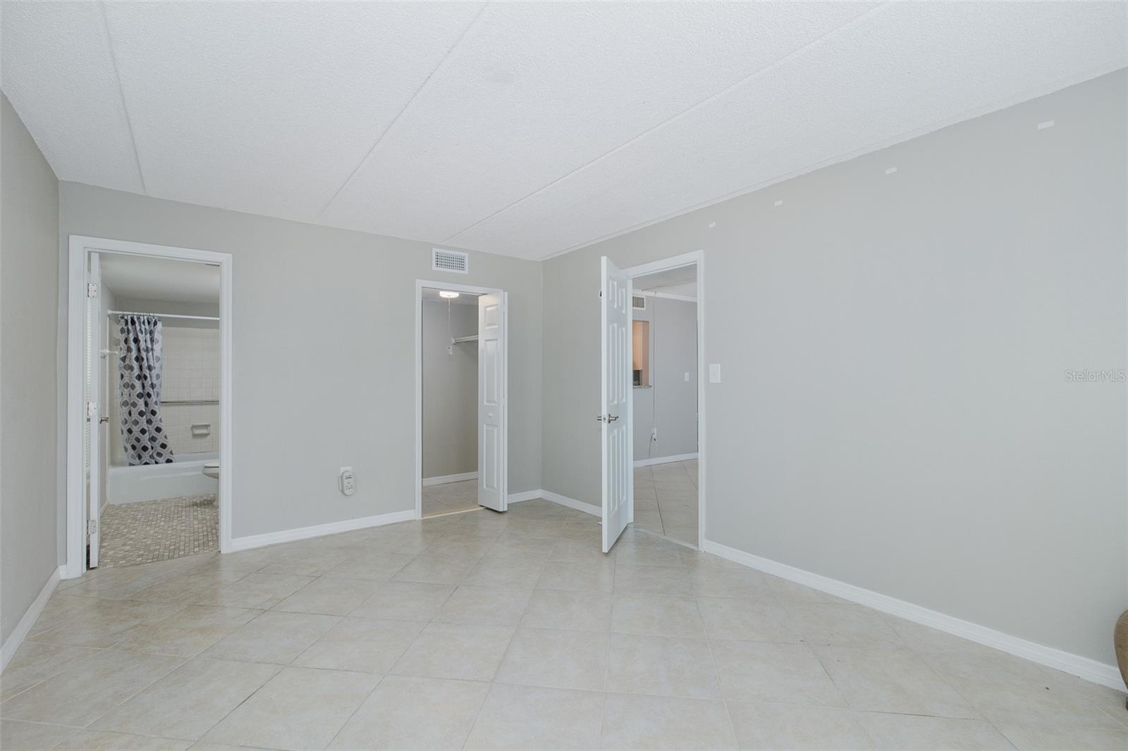 464 N PAULA DR #106, DUNEDIN, FL, 34698