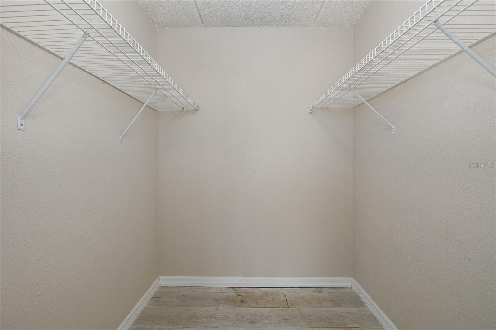 464 N PAULA DR #106, DUNEDIN, FL, 34698