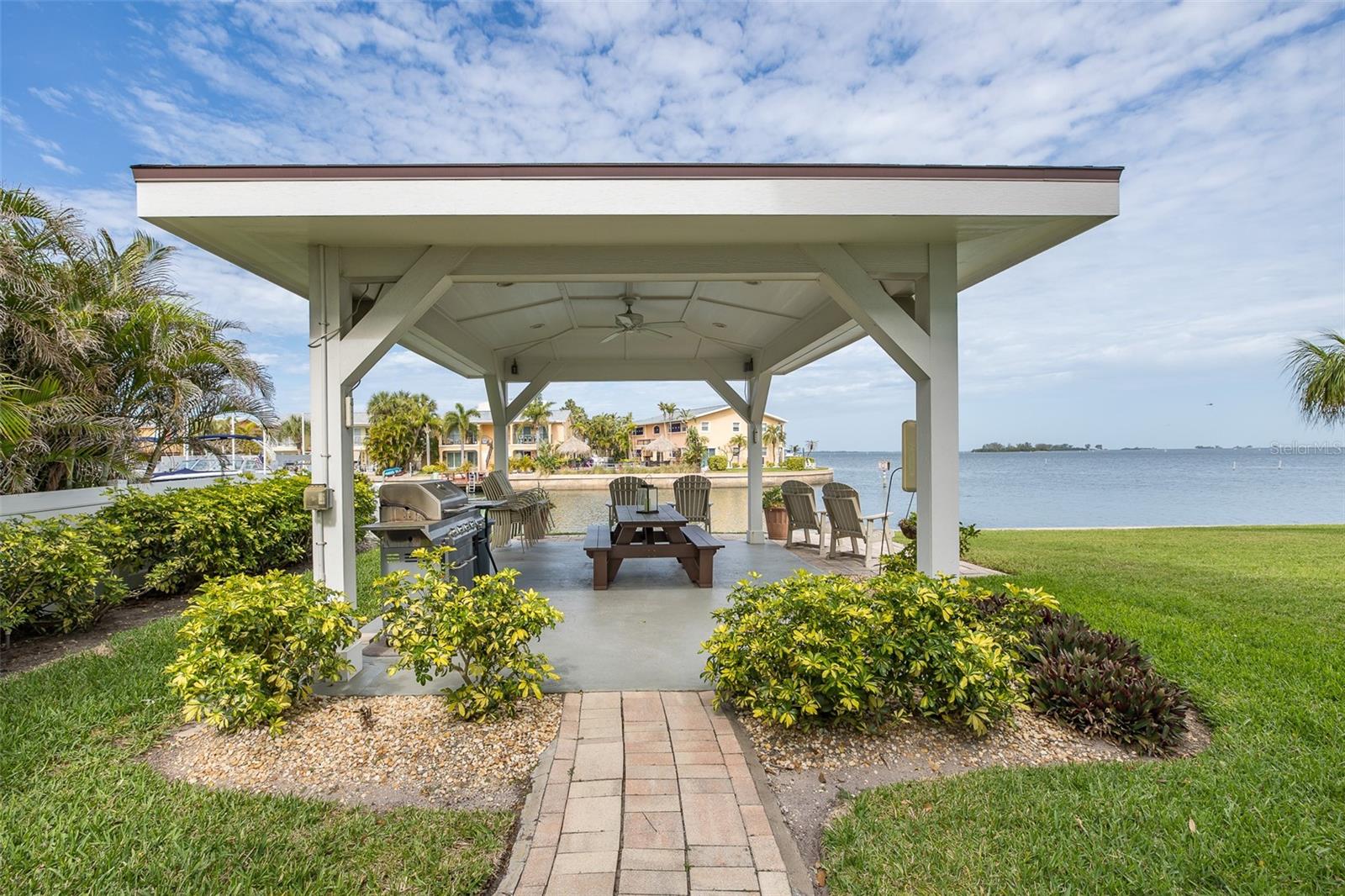 464 N PAULA DR #106, DUNEDIN, FL, 34698