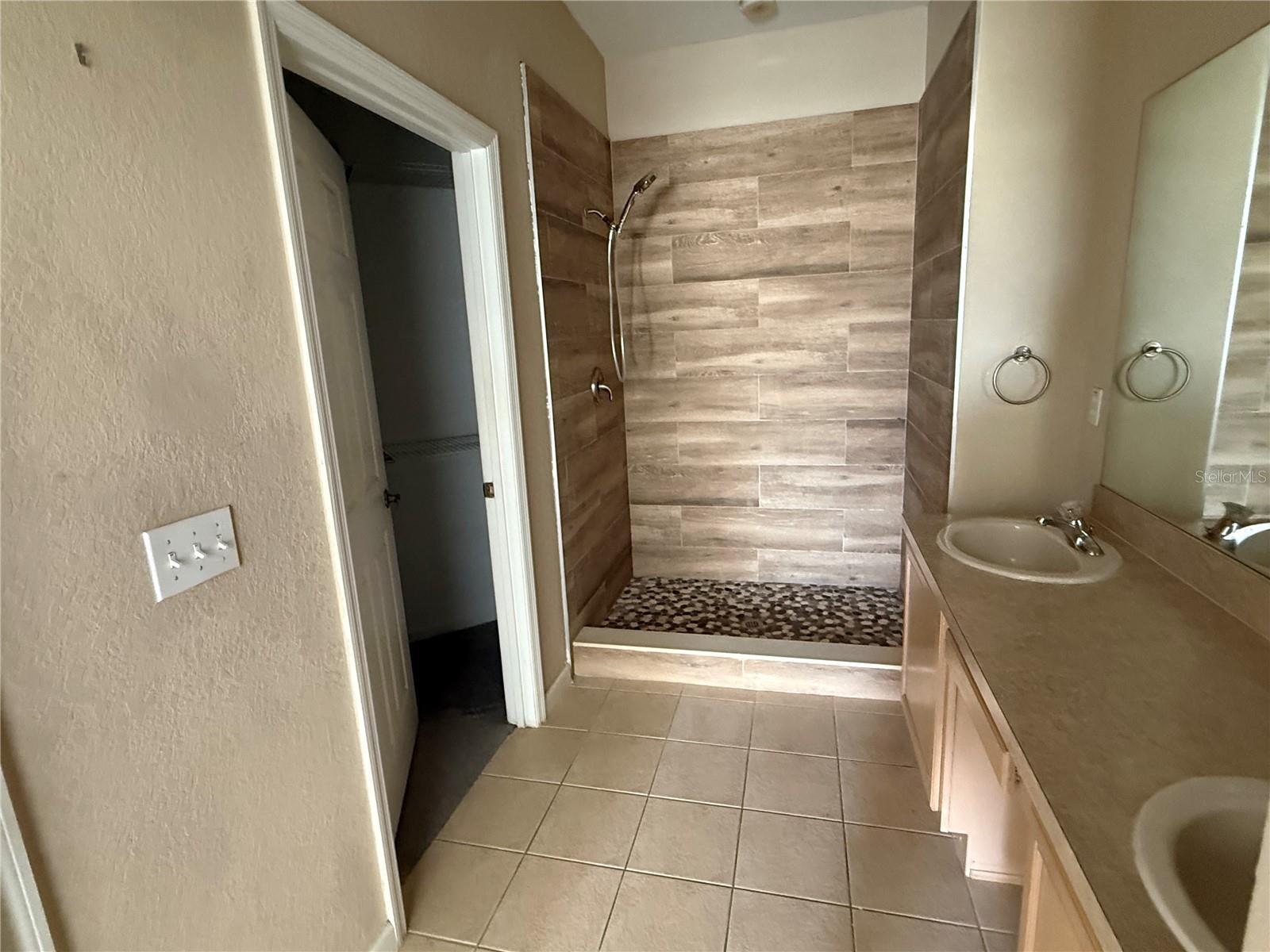 3311 WHITESTONE CIR #201, KISSIMMEE, FL, 34741