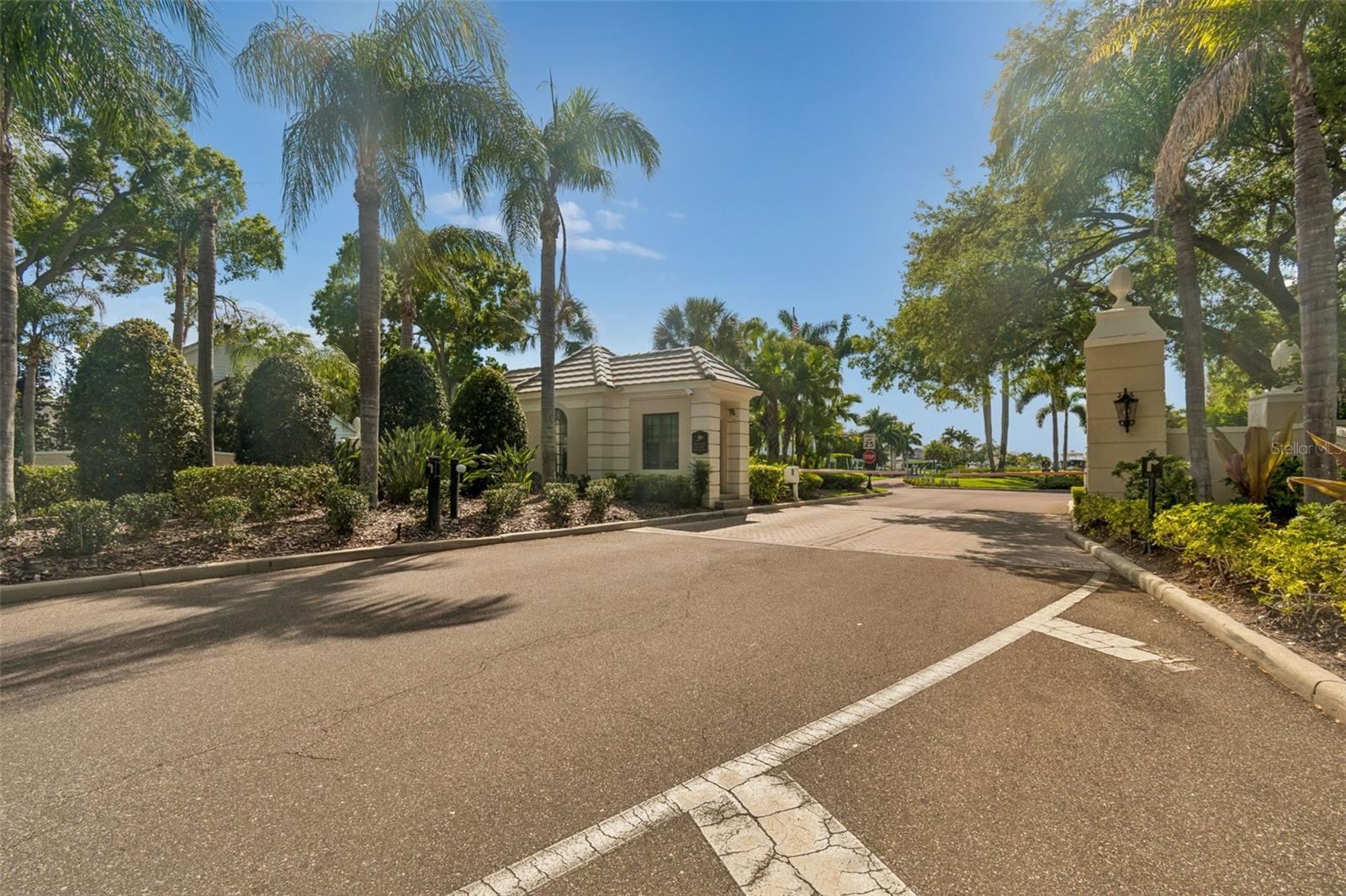 CULBREATH ISLES ENTRANCE