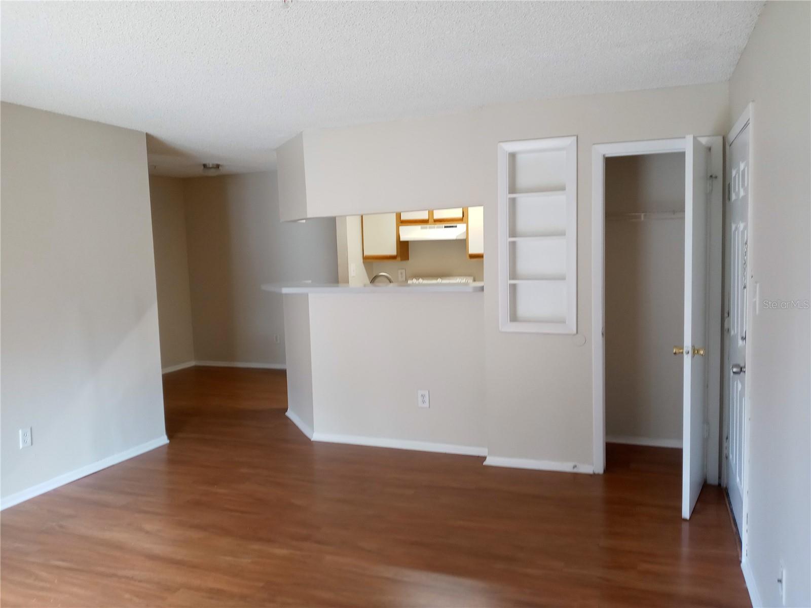216 AFTON SQ #208, ALTAMONTE SPRINGS, FL, 32714