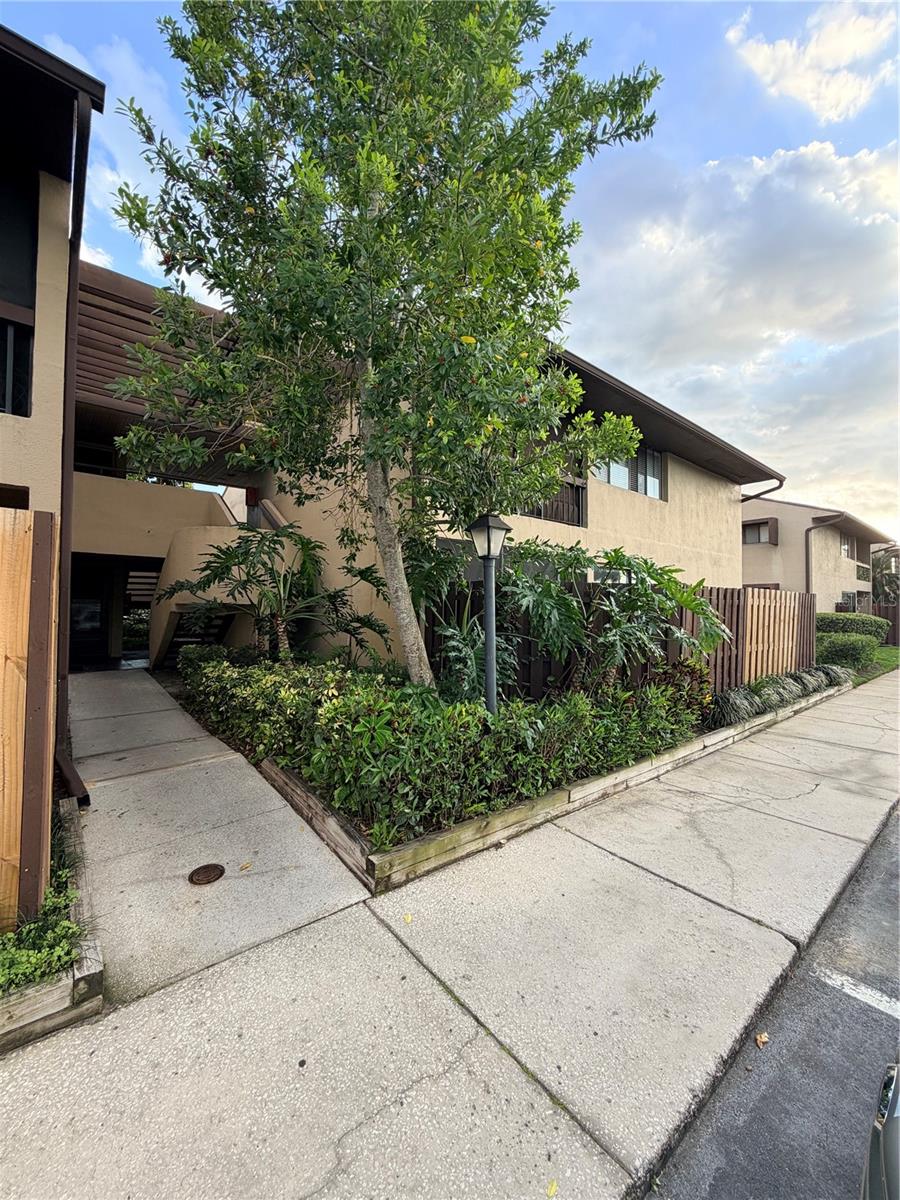 720 N VILLAGE DR N #103, ST PETERSBURG, FL, 33716