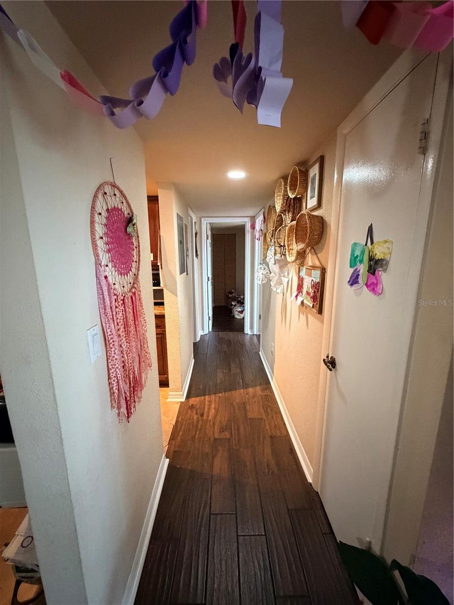 720 N VILLAGE DR N #103, ST PETERSBURG, FL, 33716
