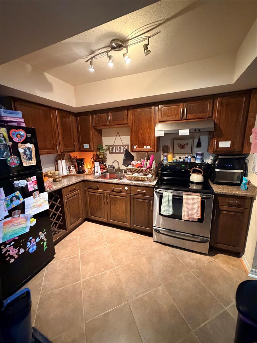 720 N VILLAGE DR N #103, ST PETERSBURG, FL, 33716