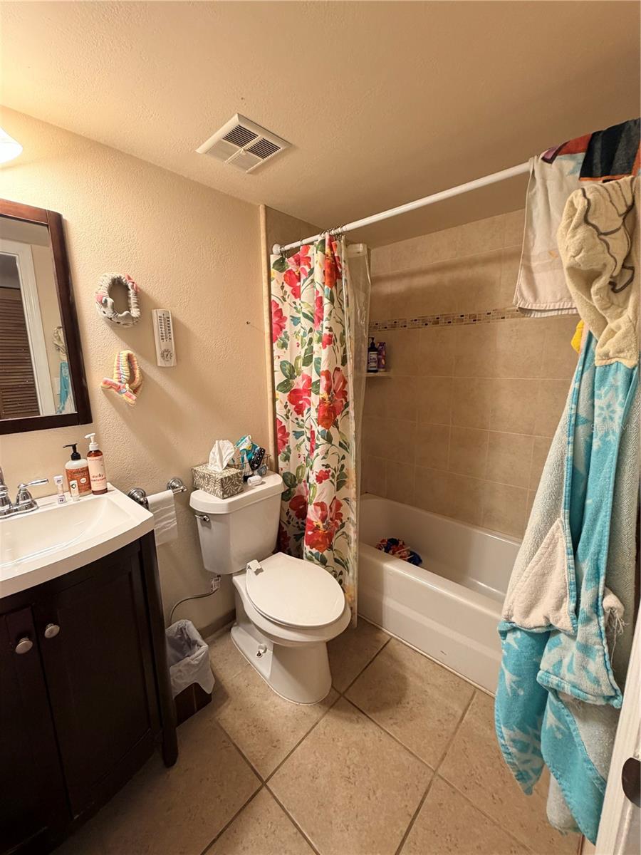 720 N VILLAGE DR N #103, ST PETERSBURG, FL, 33716
