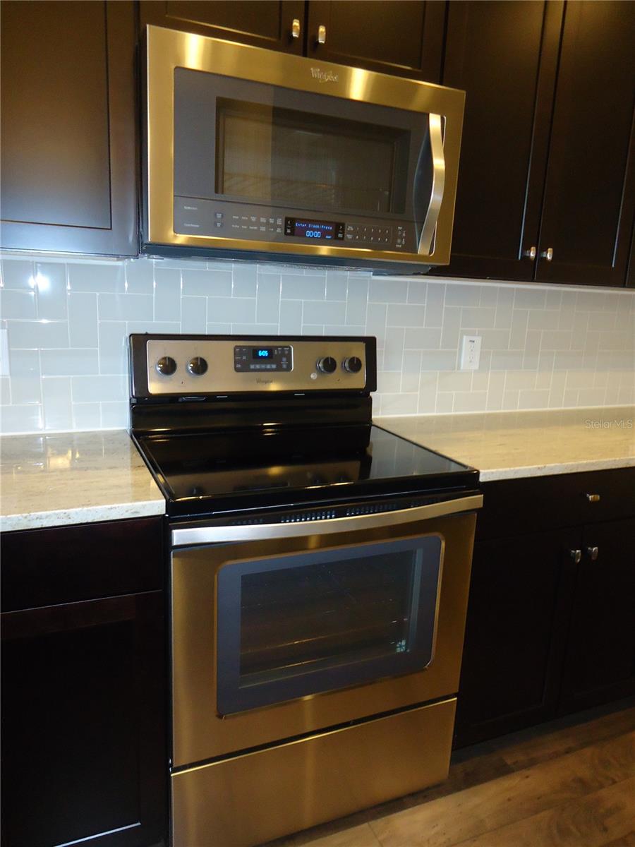 1056 PARMA CIR, LAKE MARY, FL, 32746