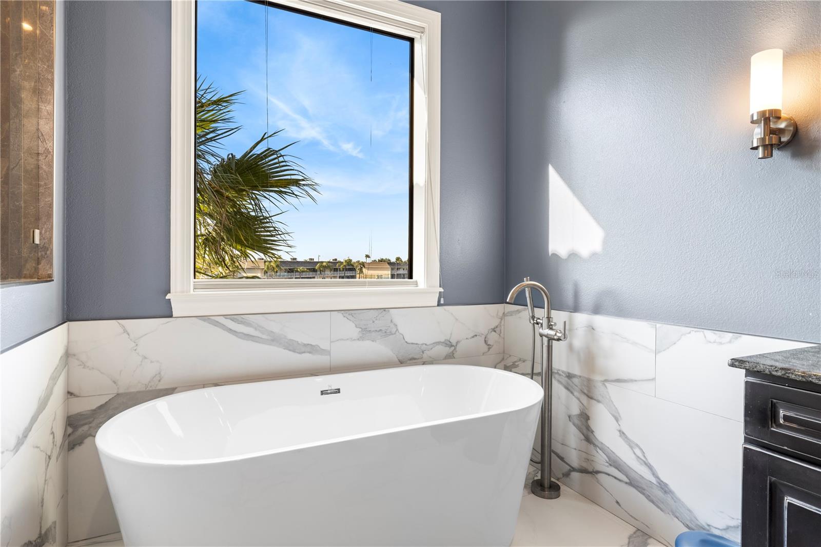 Primary Suite Bathroom