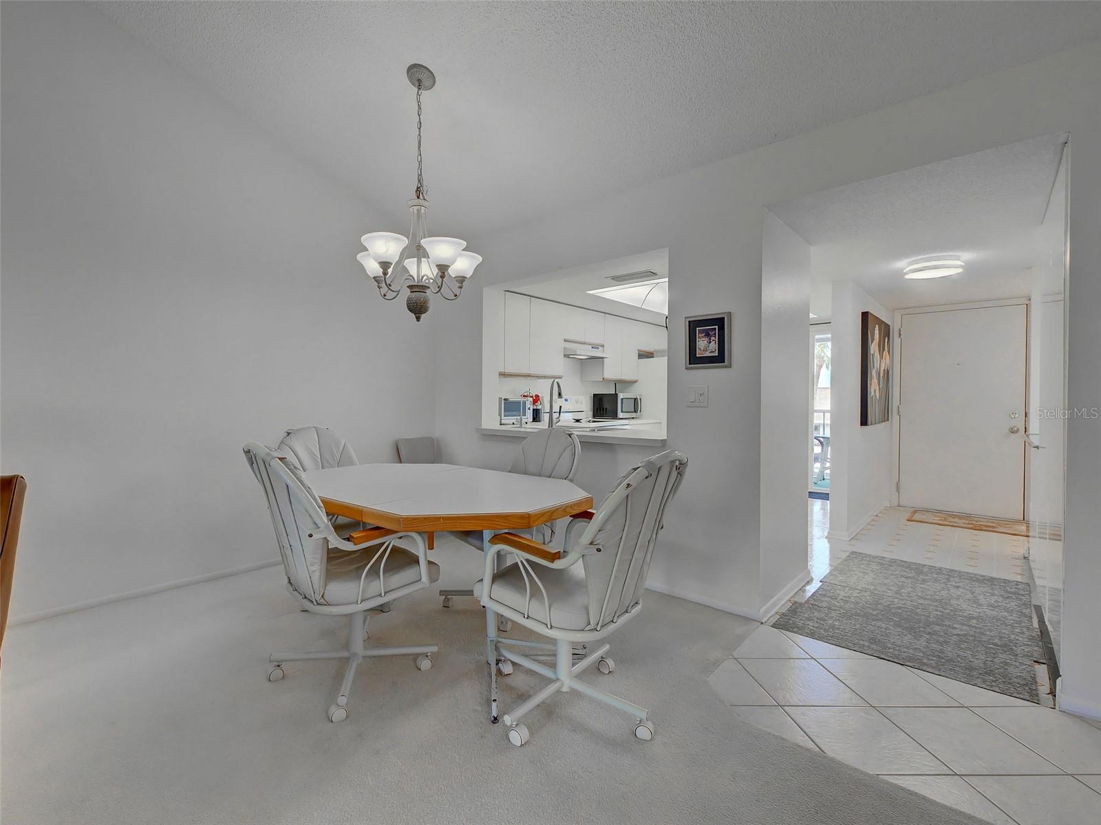 1405 PINE LAKE DR #5, VENICE, FL, 34285