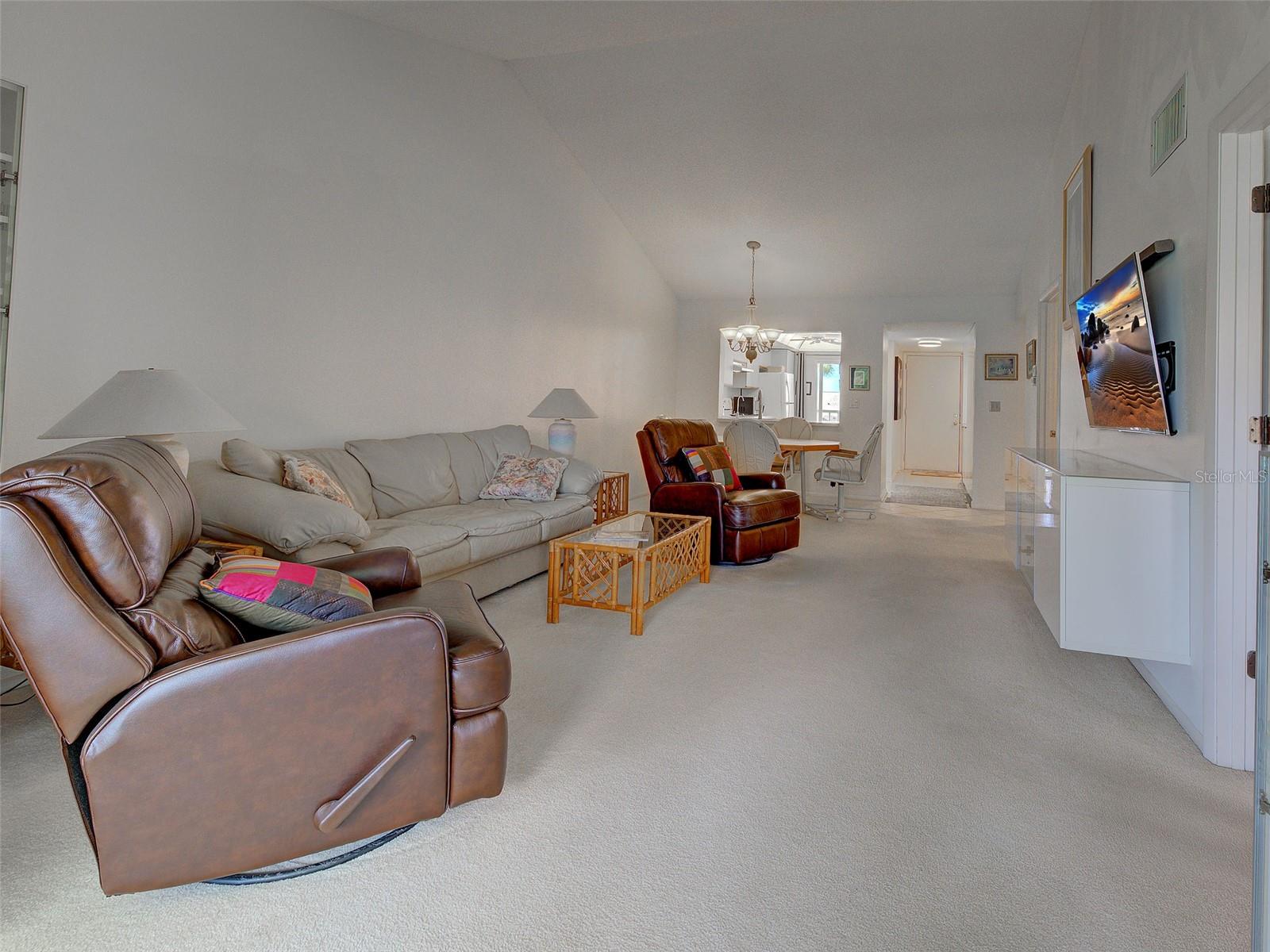 1405 PINE LAKE DR #5, VENICE, FL, 34285