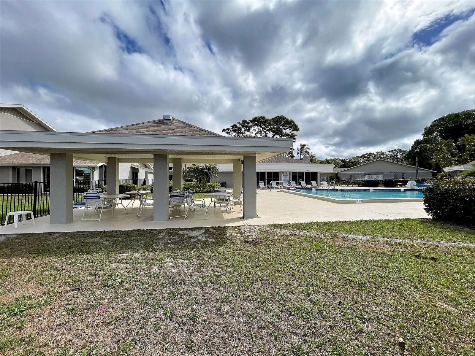 1405 PINE LAKE DR #5, VENICE, FL, 34285
