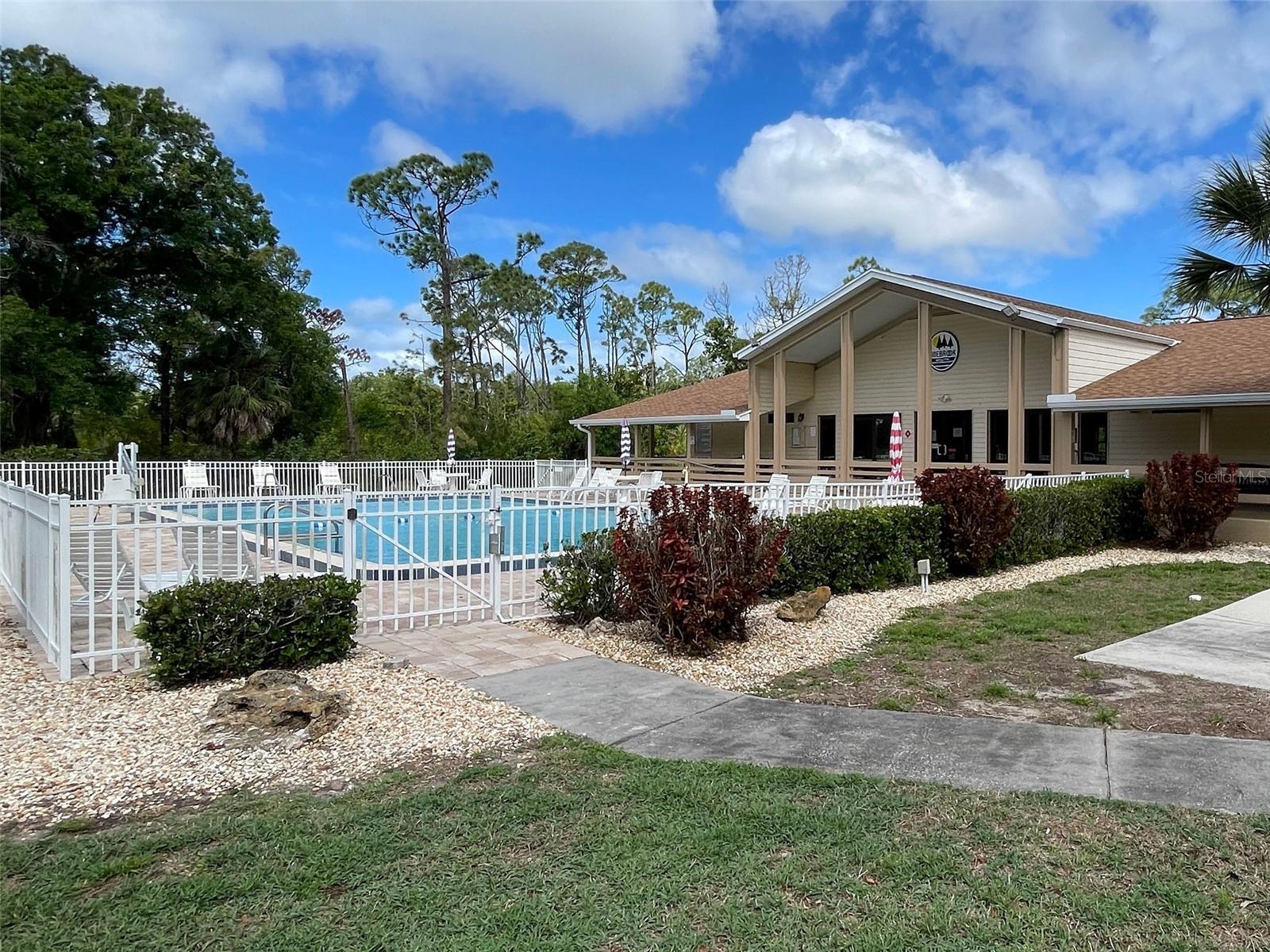 1405 PINE LAKE DR #5, VENICE, FL, 34285