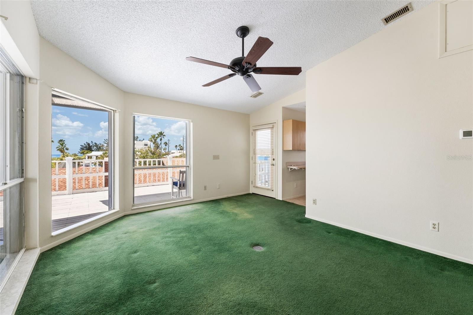 12505 SUNSHINE LN, TREASURE ISLAND, FL, 33706
