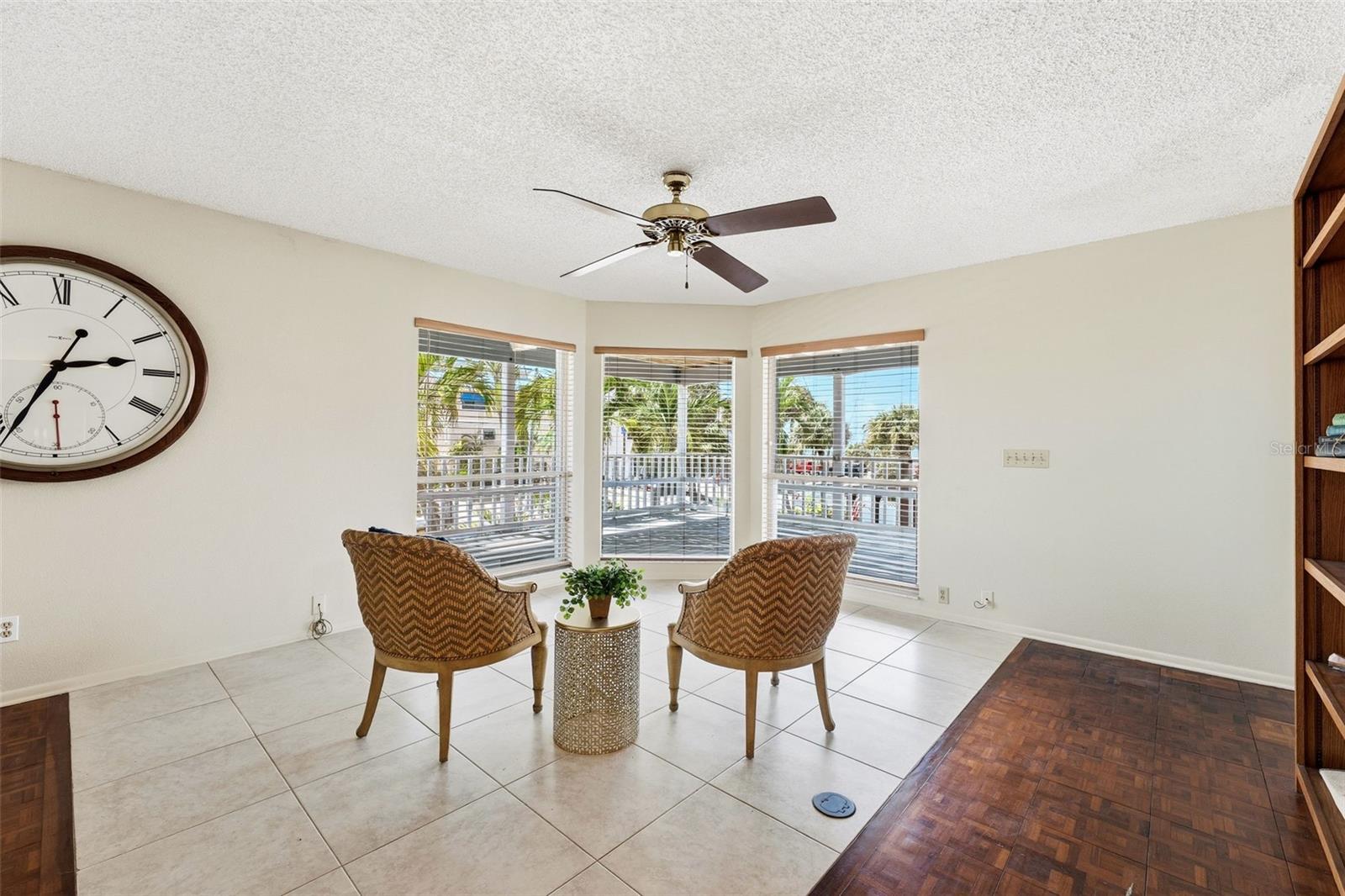12505 SUNSHINE LN, TREASURE ISLAND, FL, 33706