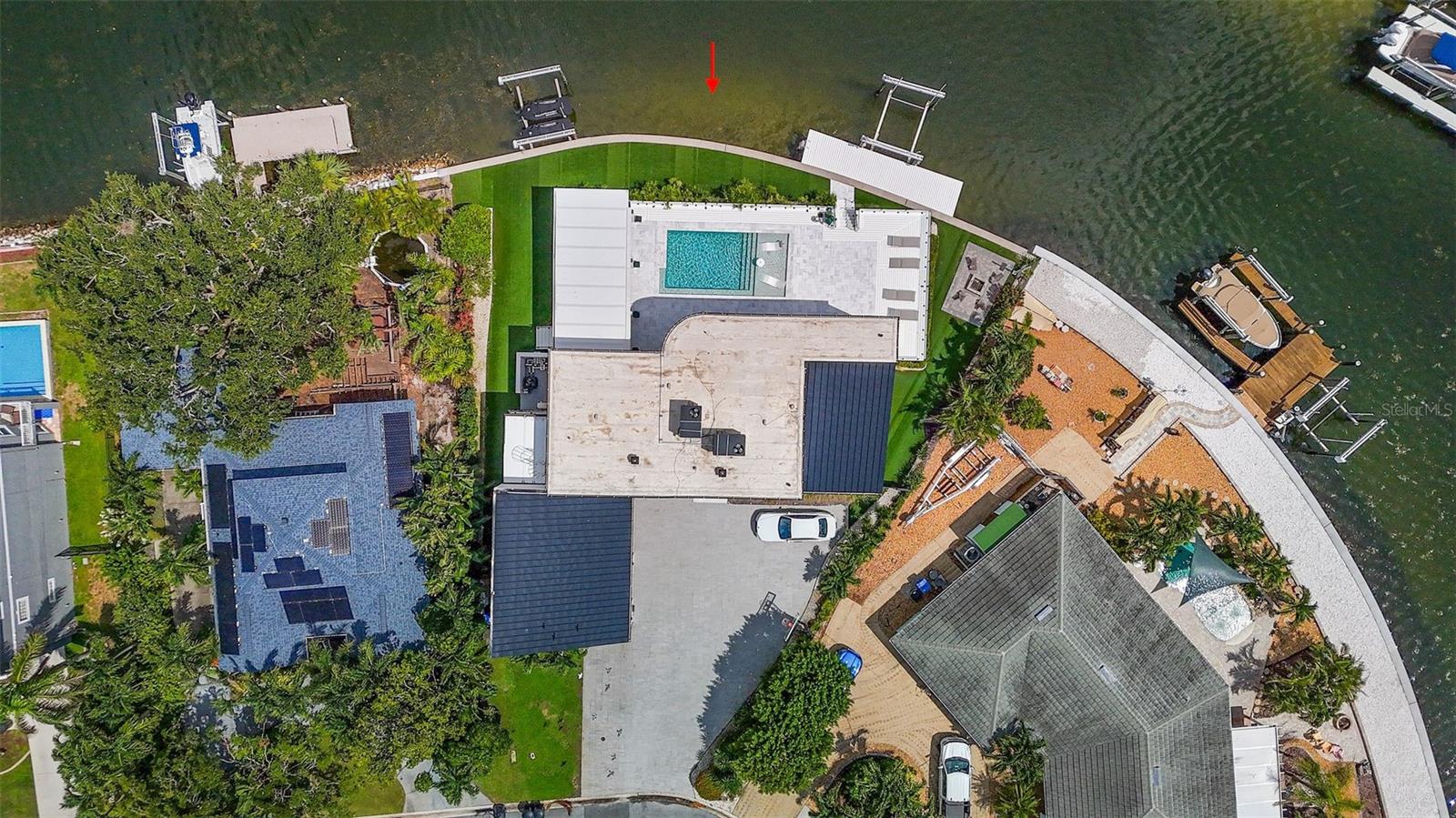 585 DOLPHIN AVE SE, ST PETERSBURG, FL, 33705