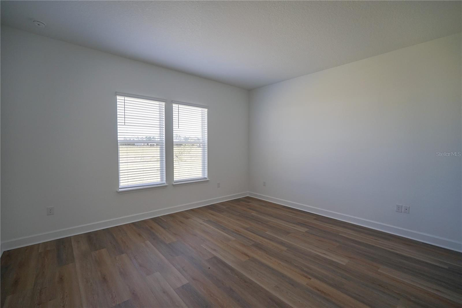 2 TREE HOUSE DR, PALM COAST, FL, 32137