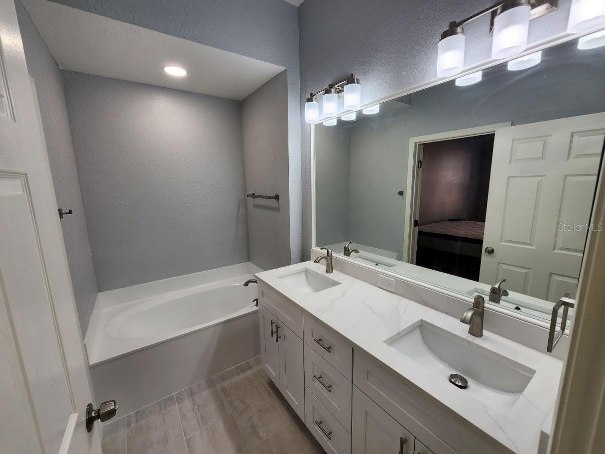 7511 BAY PORT RD #5, ORLANDO, FL, 32819