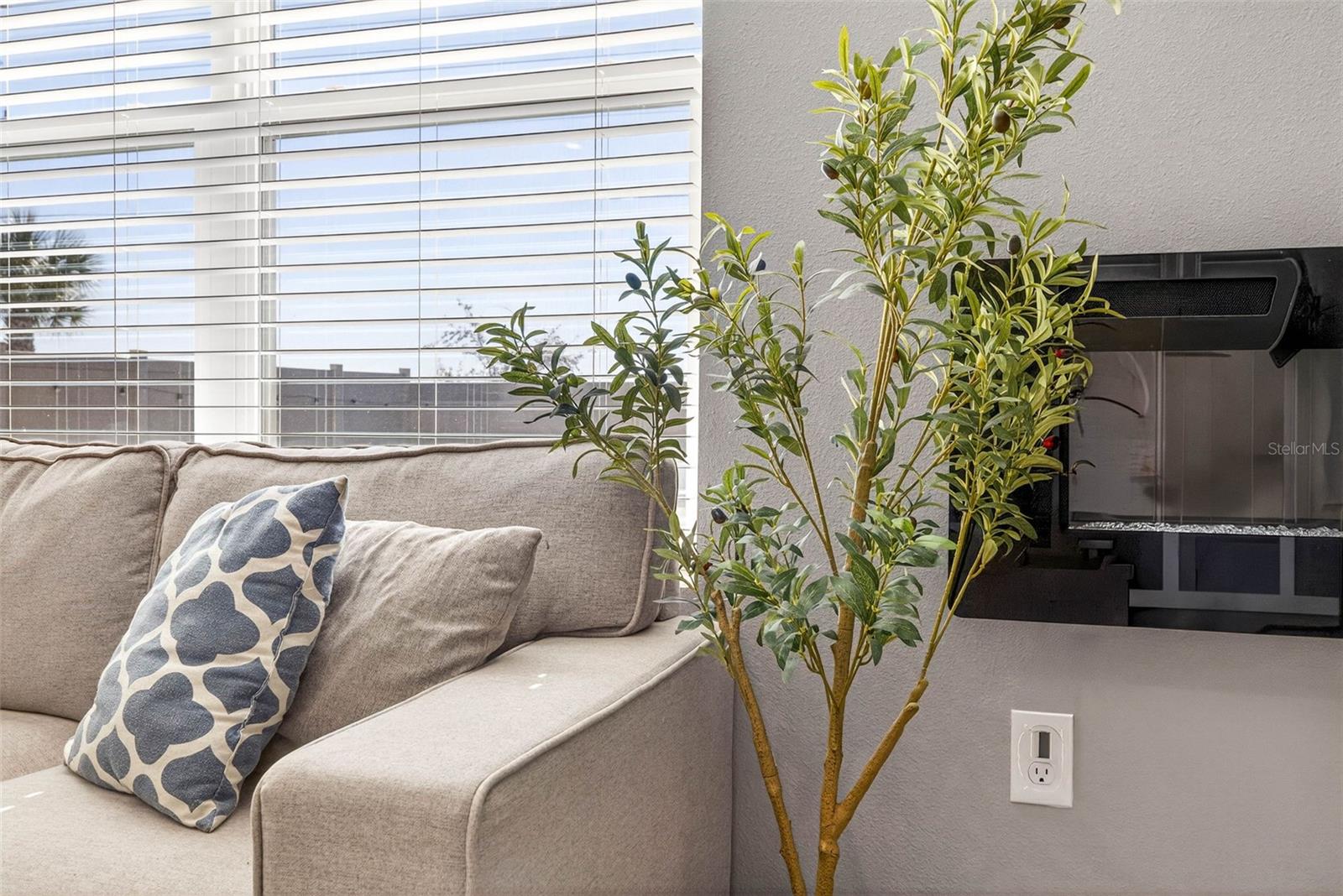 33608 BARBERRY LEAF WAY, WESLEY CHAPEL, FL, 33543