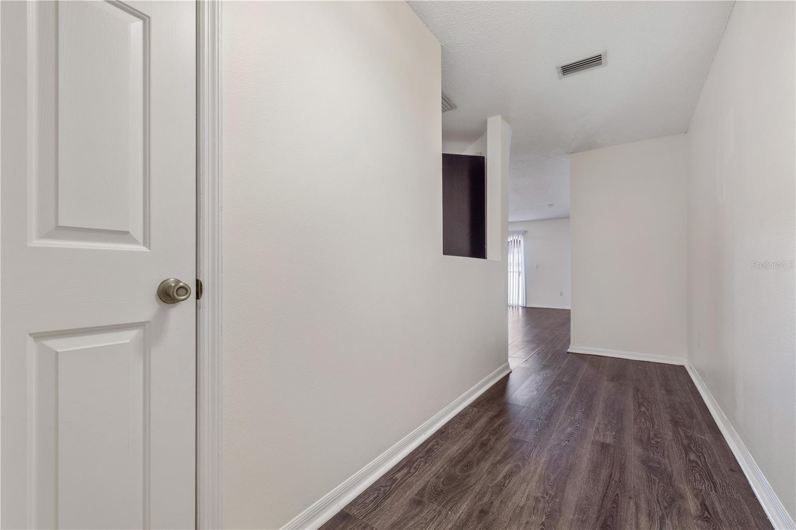 8505 EDGEWATER PLACE BLVD, TAMPA, FL, 33615