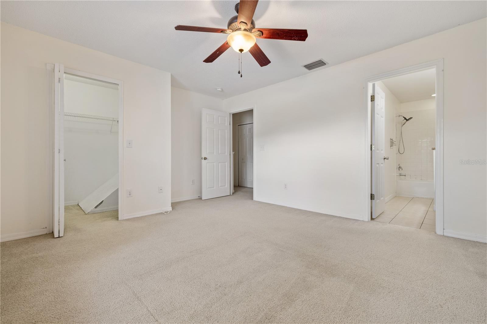 8505 EDGEWATER PLACE BLVD, TAMPA, FL, 33615