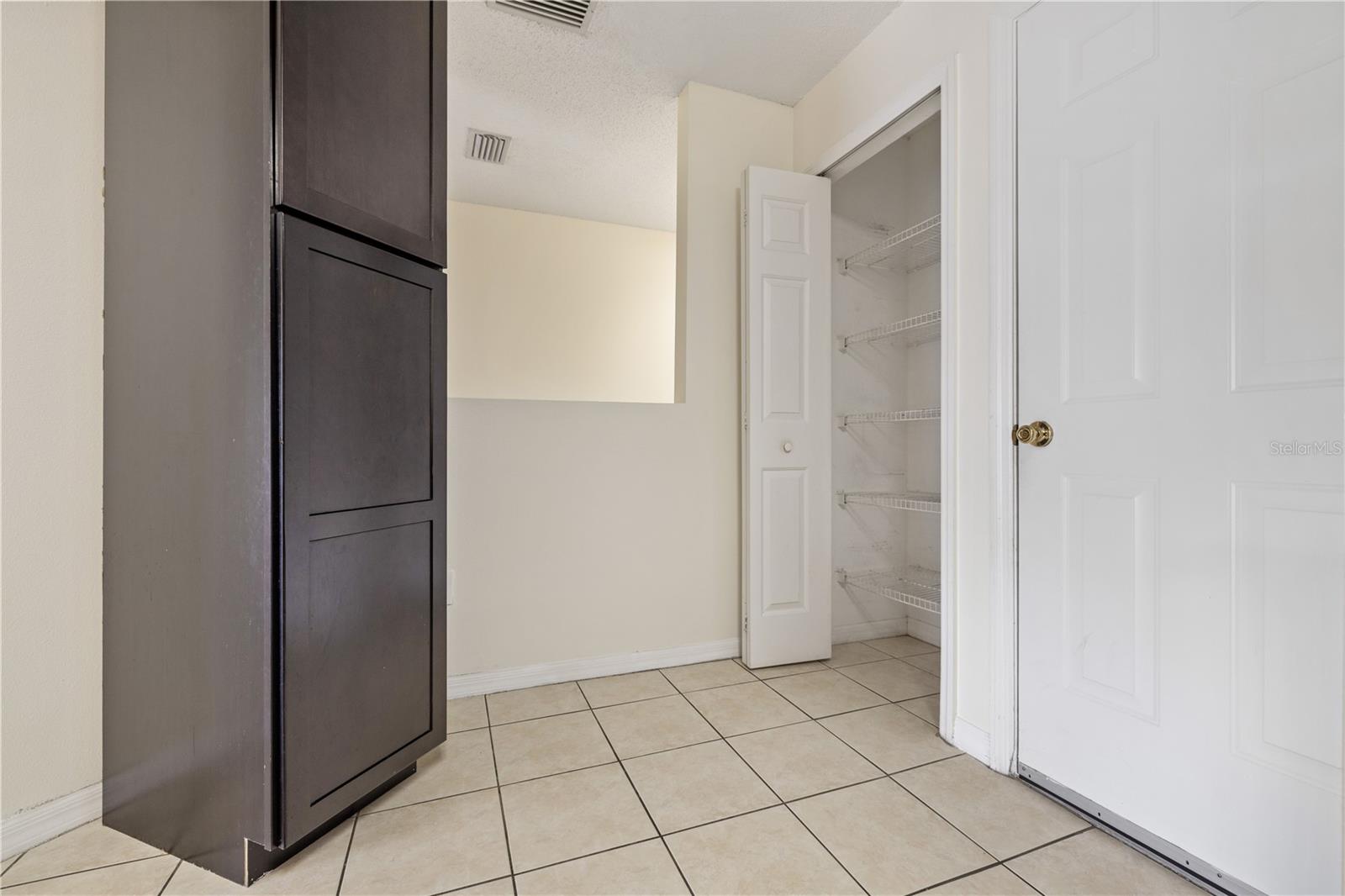 8505 EDGEWATER PLACE BLVD, TAMPA, FL, 33615