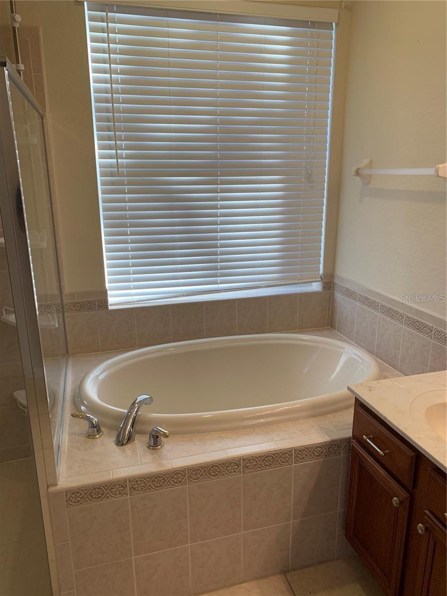 10724 BANFIELD DR, RIVERVIEW, FL, 33579