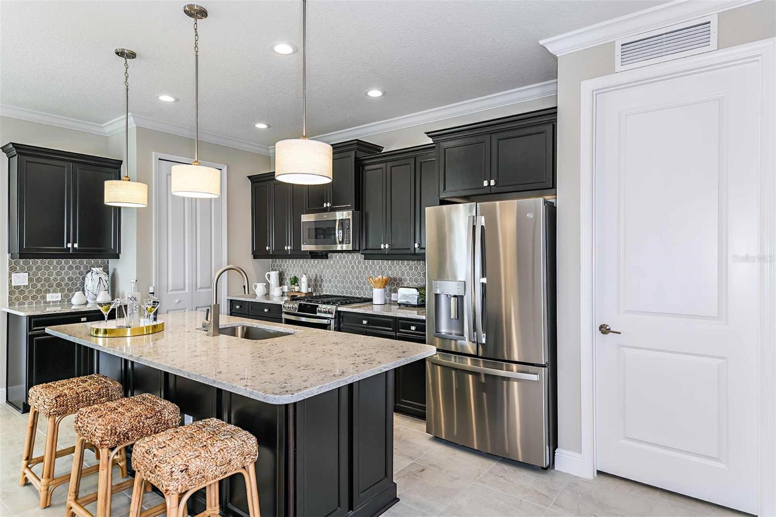 10293 LAKE WALES CIR, SARASOTA, FL, 34241