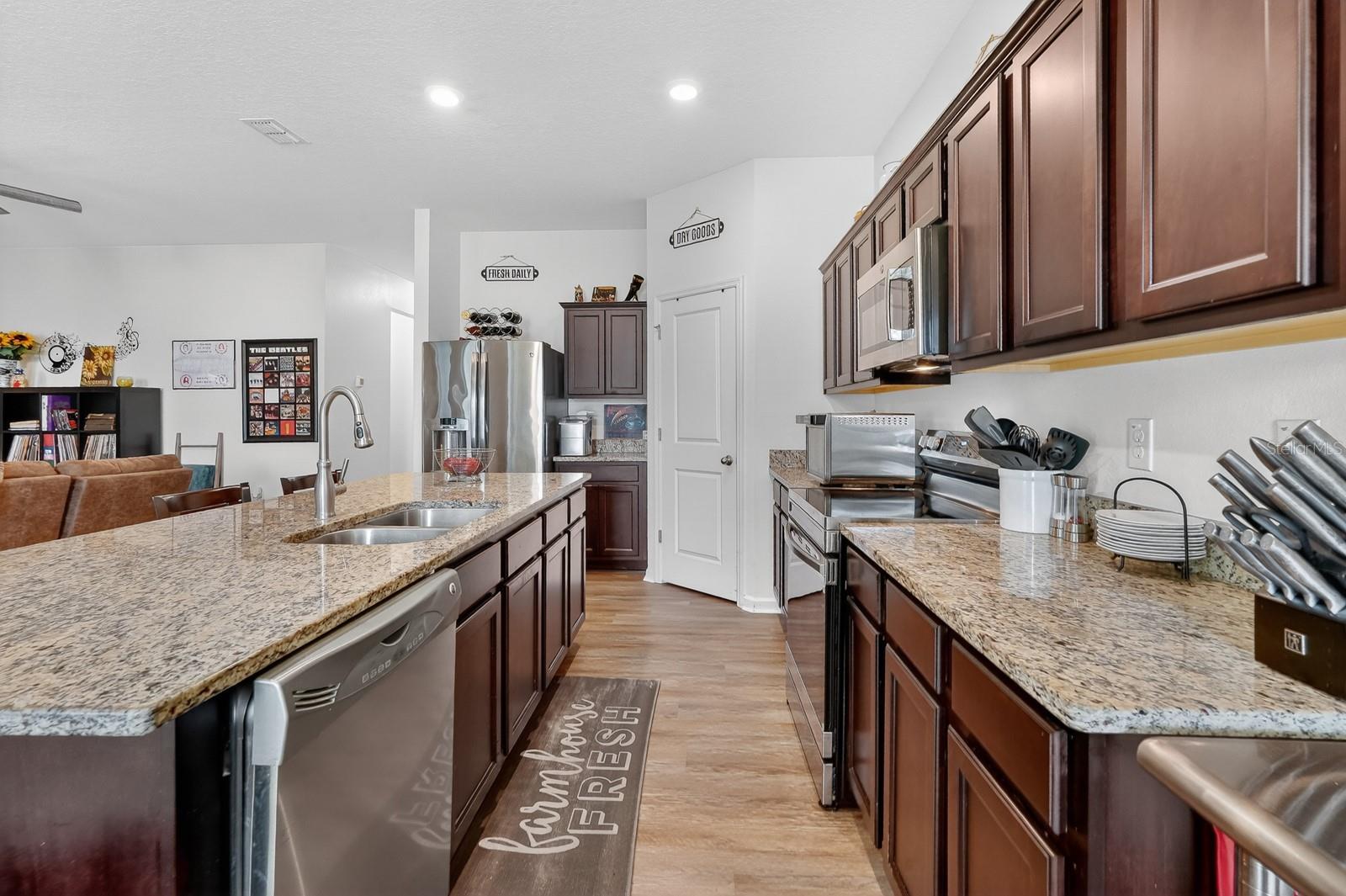 1019 LANDING LN, DELTONA, FL, 32738