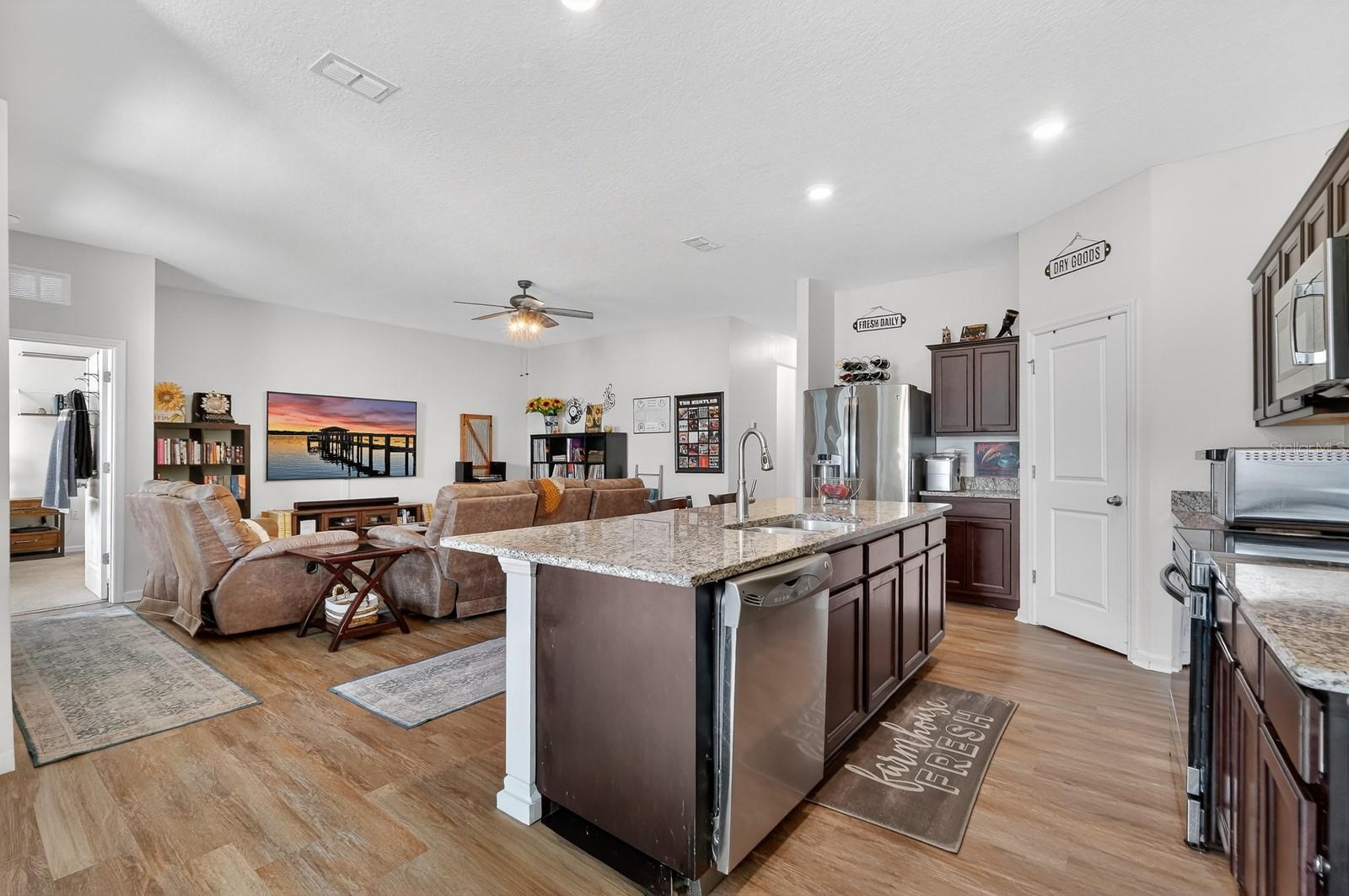 1019 LANDING LN, DELTONA, FL, 32738