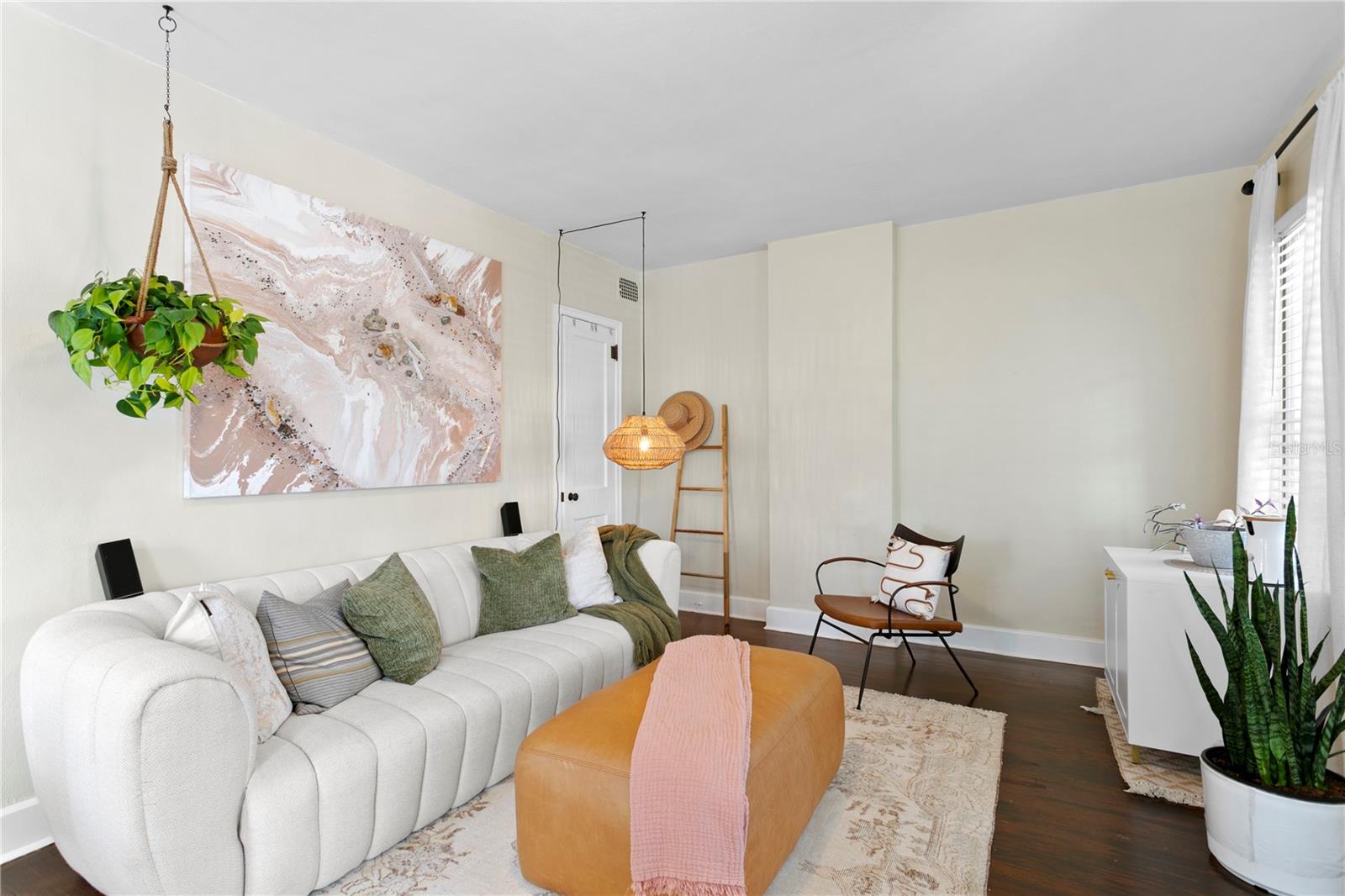 Apartment 2.. Living room