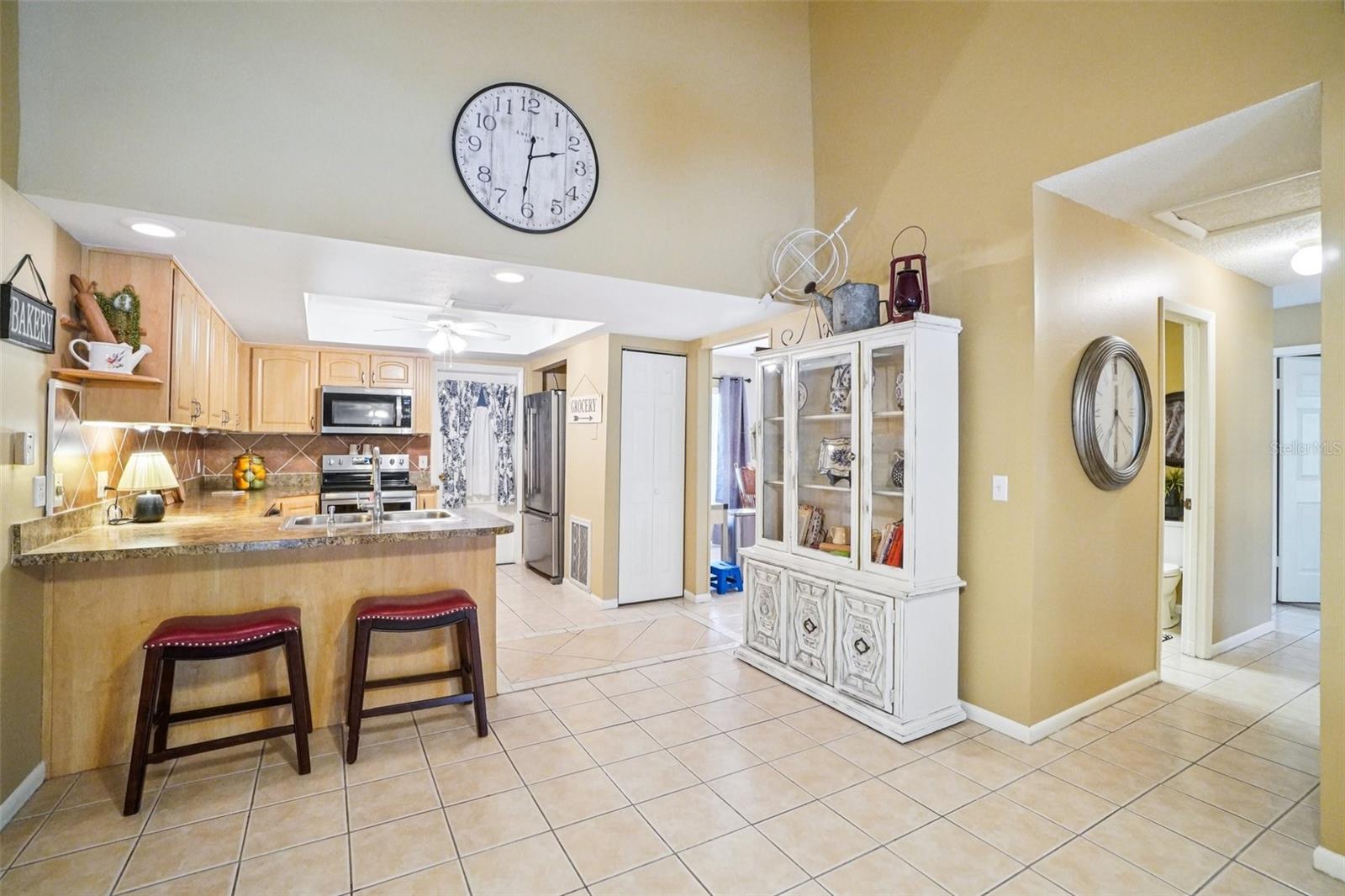 17803 SUNRISE DR, LUTZ, FL, 33549