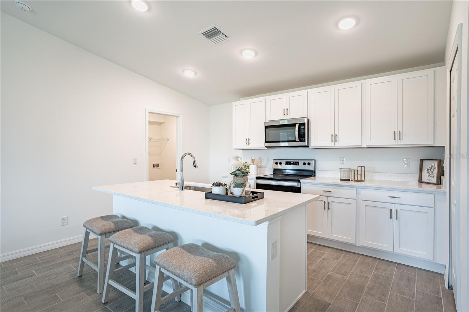 11329 ROCKWELL AVE, ENGLEWOOD, FL, 34224