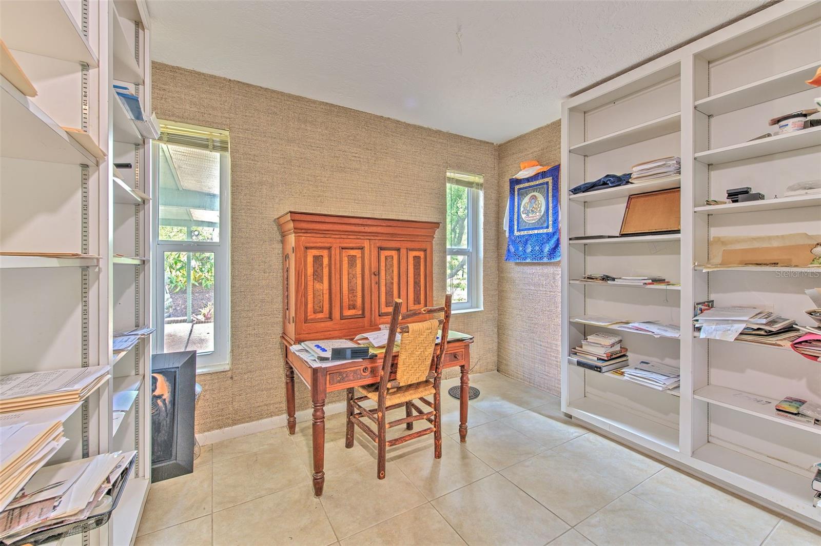 Hone Office w/ built in adjustable shelving