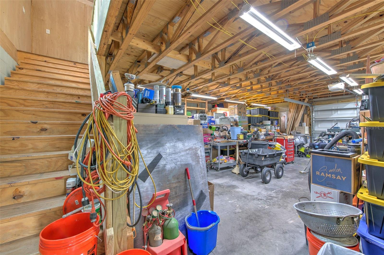 garage/workshop/storage 768 sq ft