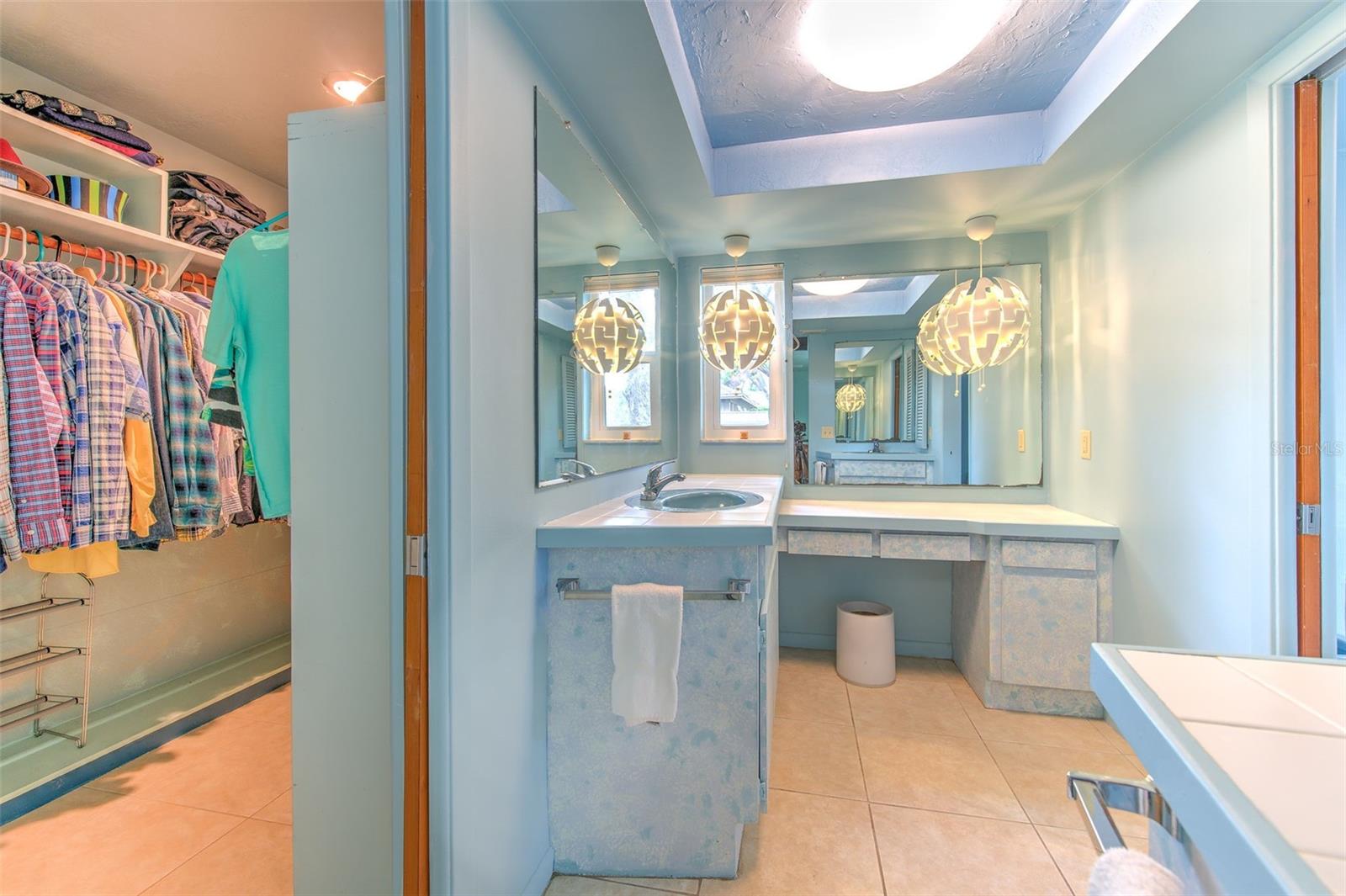 Master Bath & walk-in closet