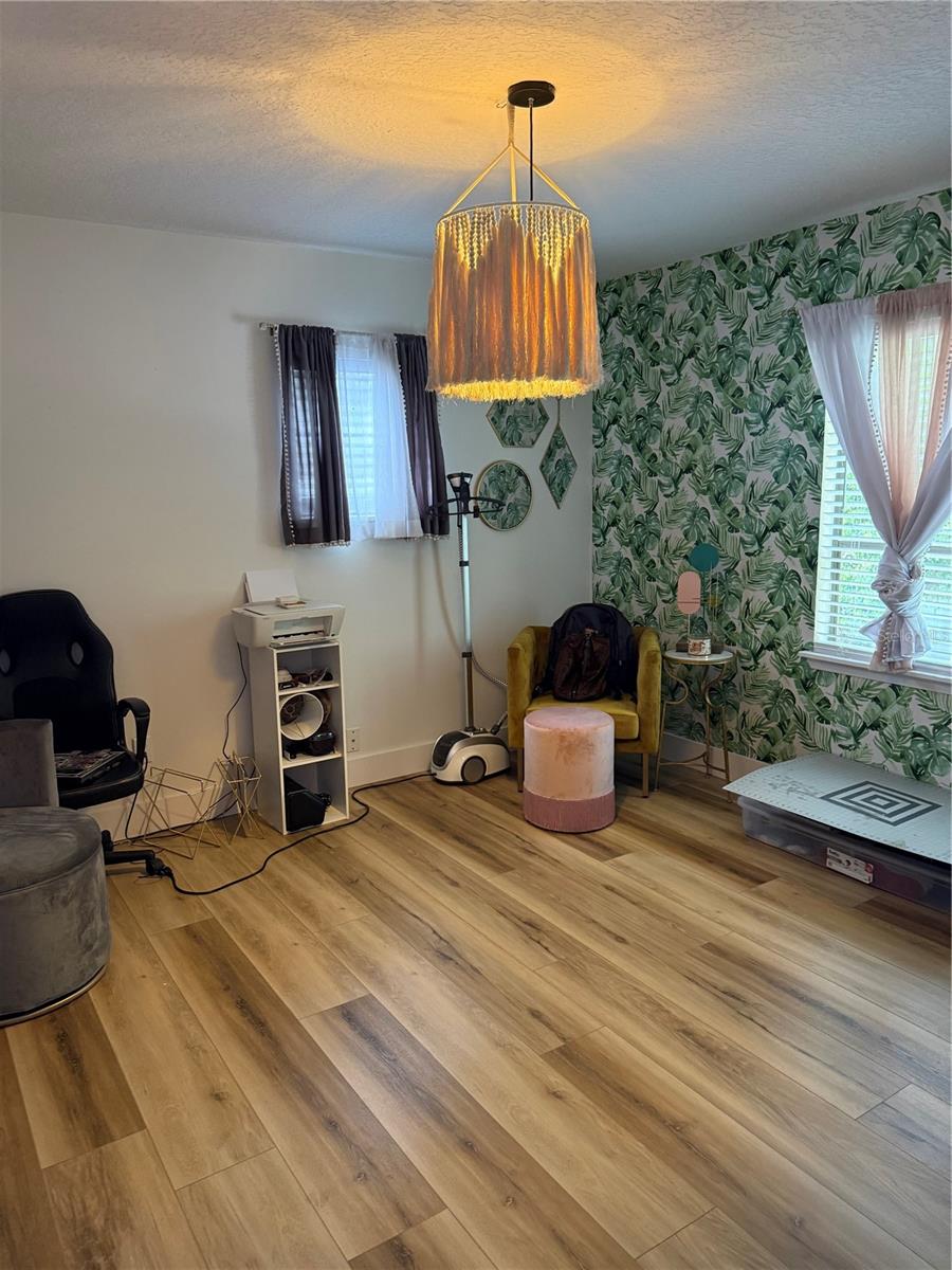 1024 SYLVIA LN, TAMPA, FL, 33613