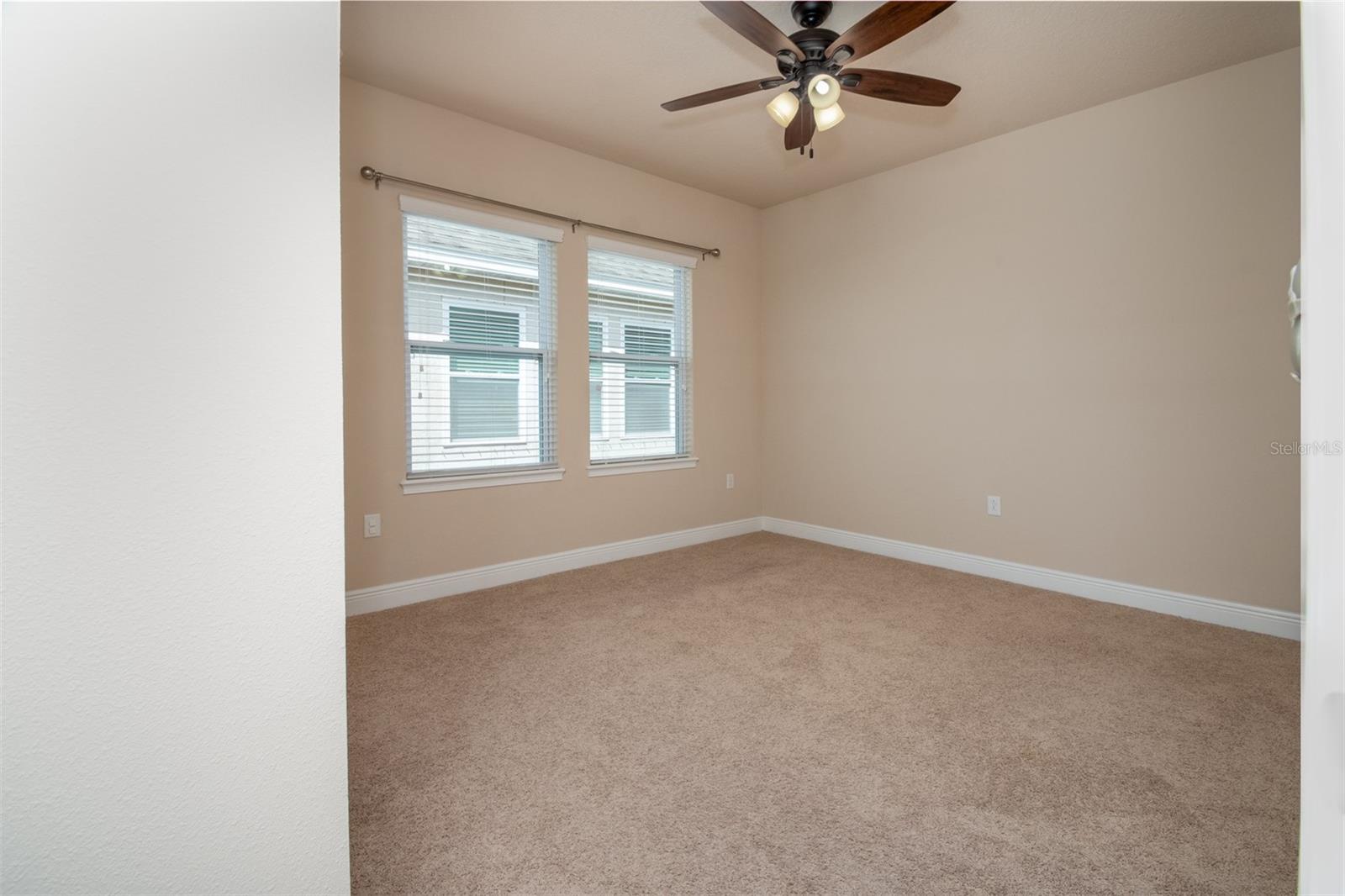 11604 QUIET FOREST DR, TAMPA, FL, 33635
