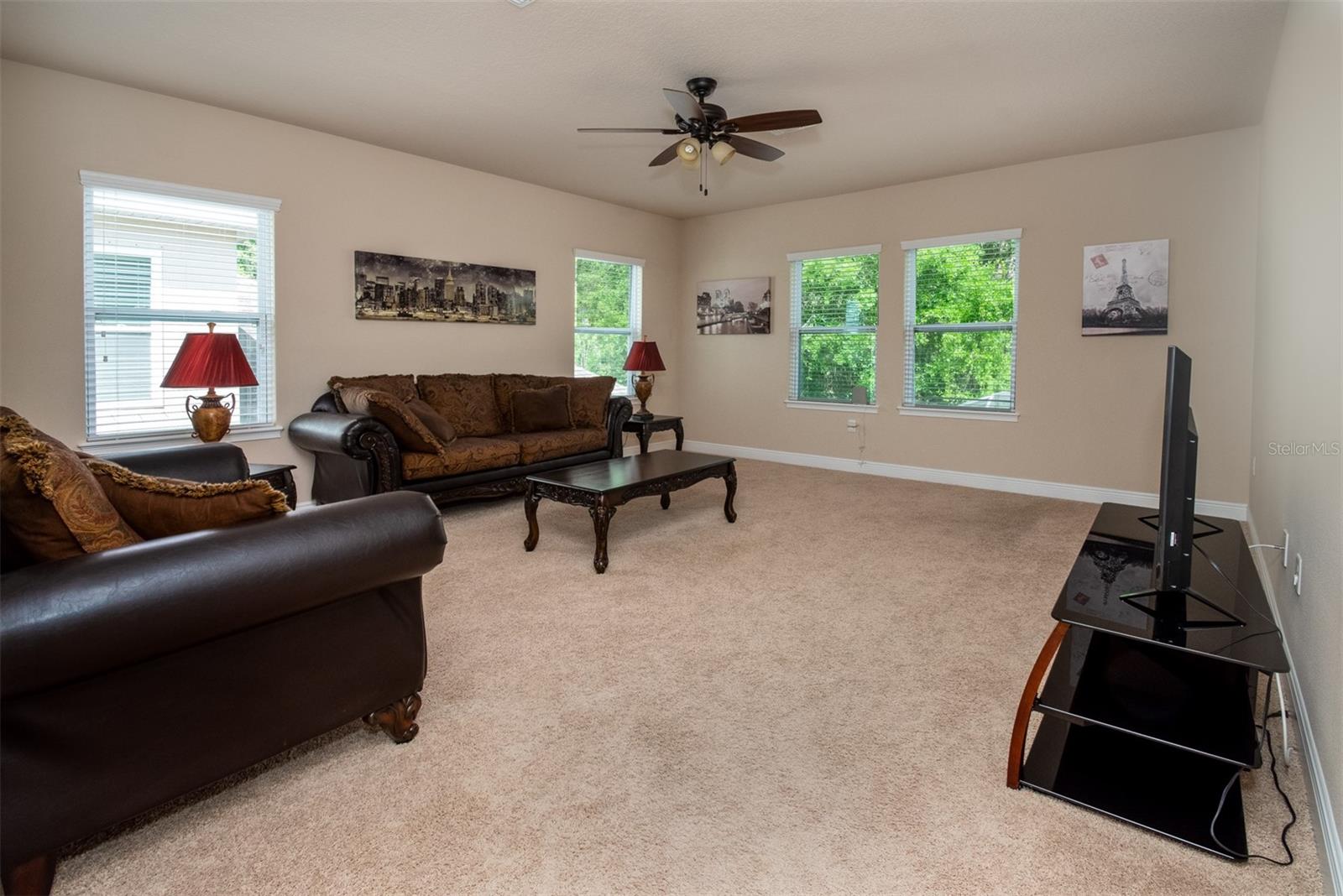11604 QUIET FOREST DR, TAMPA, FL, 33635