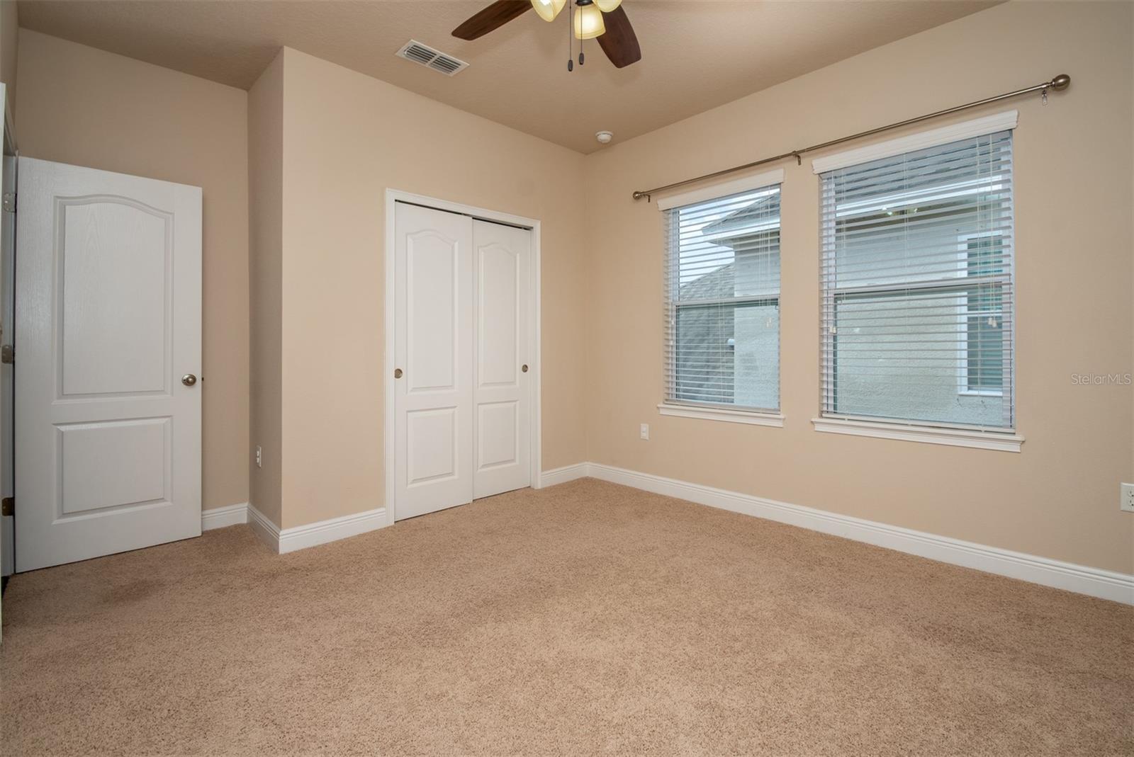 11604 QUIET FOREST DR, TAMPA, FL, 33635