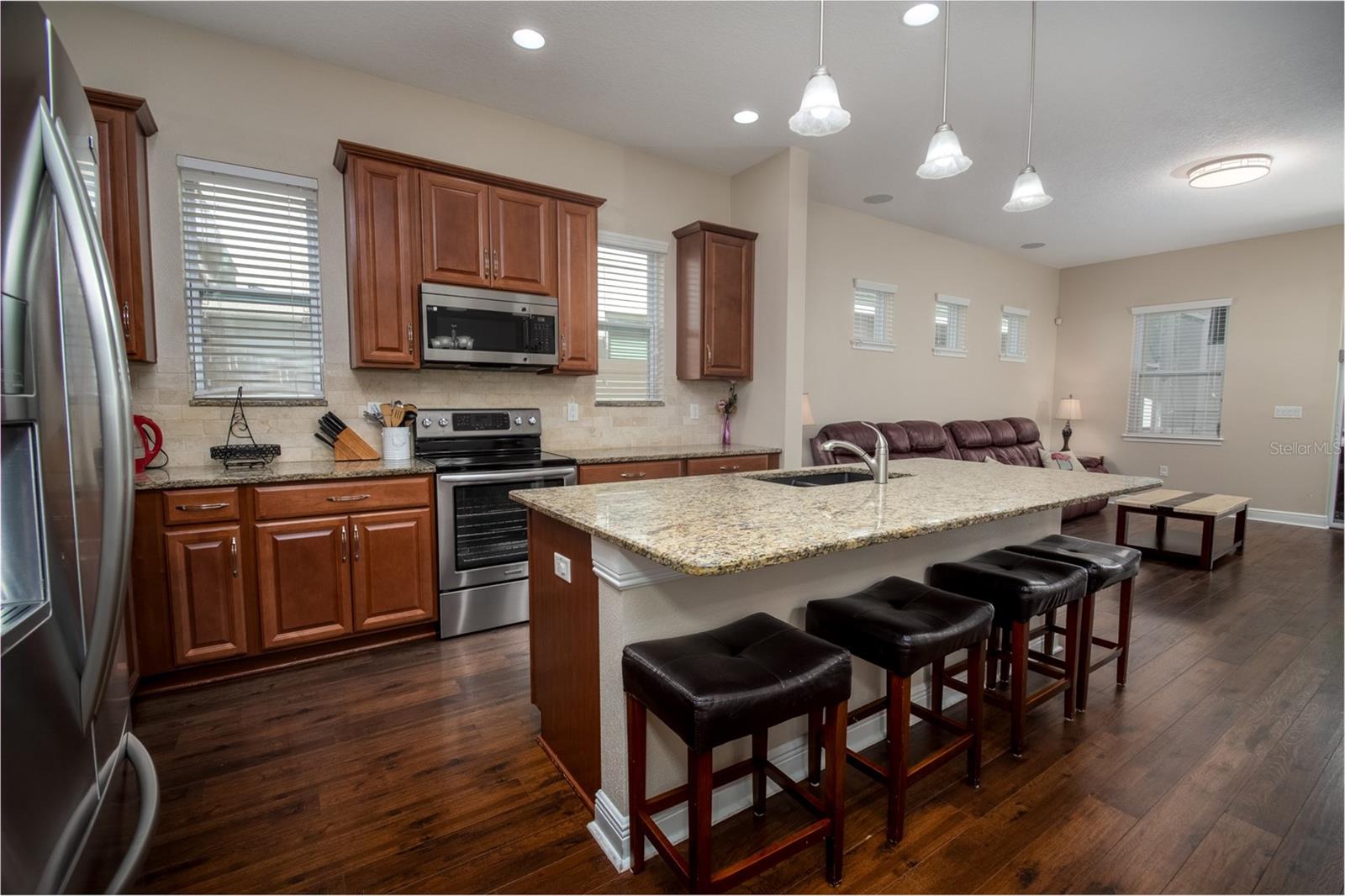 11604 QUIET FOREST DR, TAMPA, FL, 33635