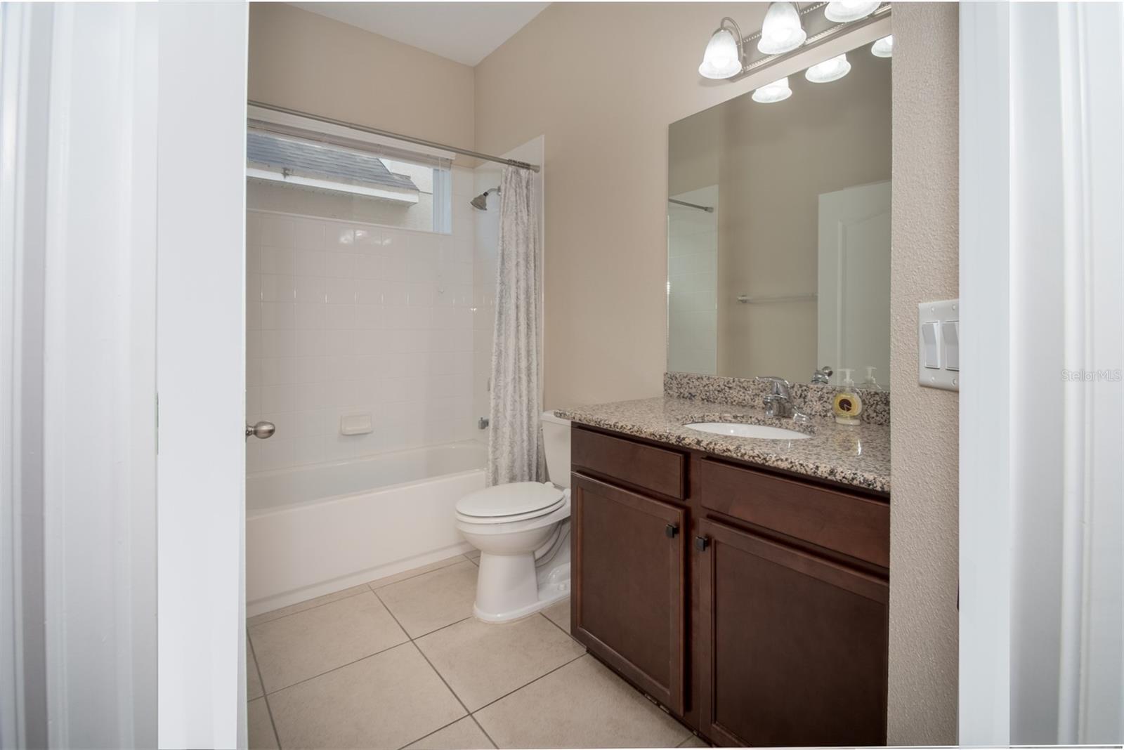 11604 QUIET FOREST DR, TAMPA, FL, 33635