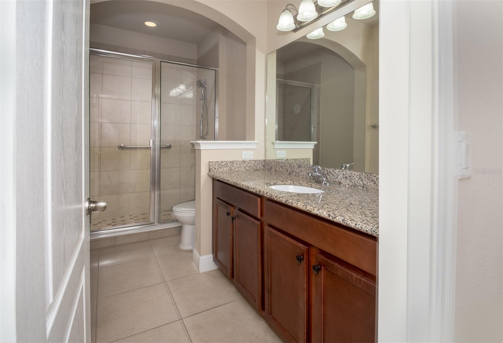 11604 QUIET FOREST DR, TAMPA, FL, 33635