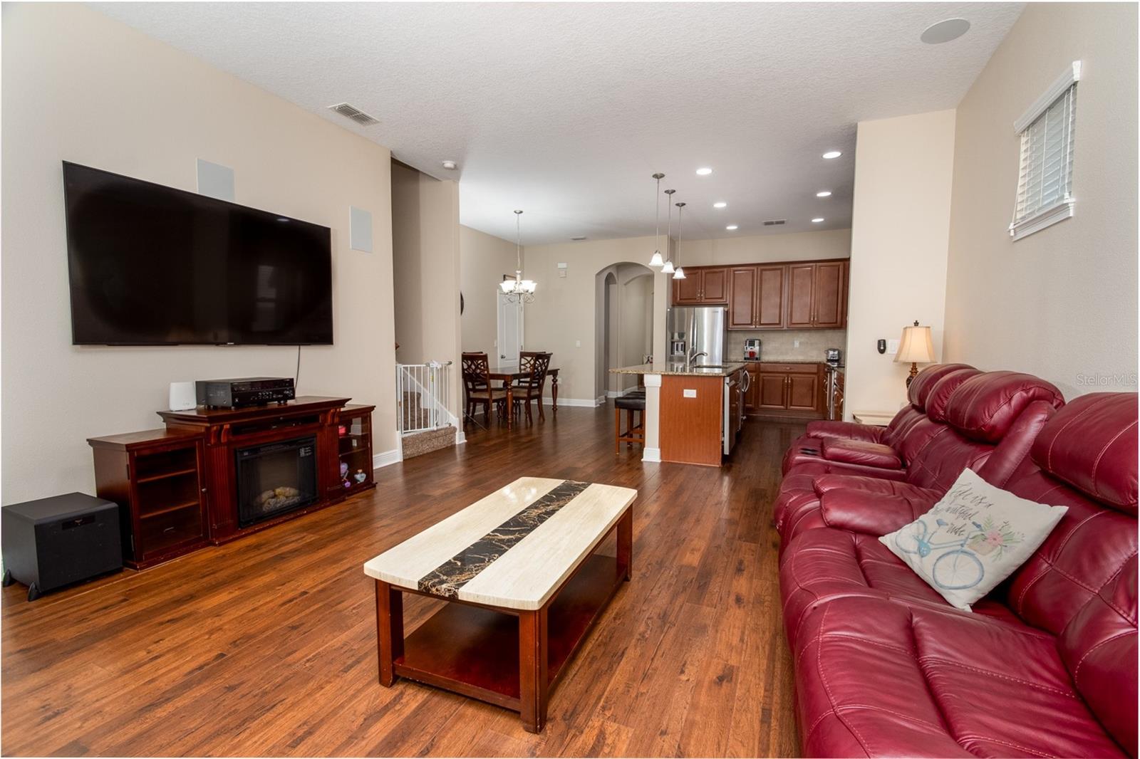 11604 QUIET FOREST DR, TAMPA, FL, 33635