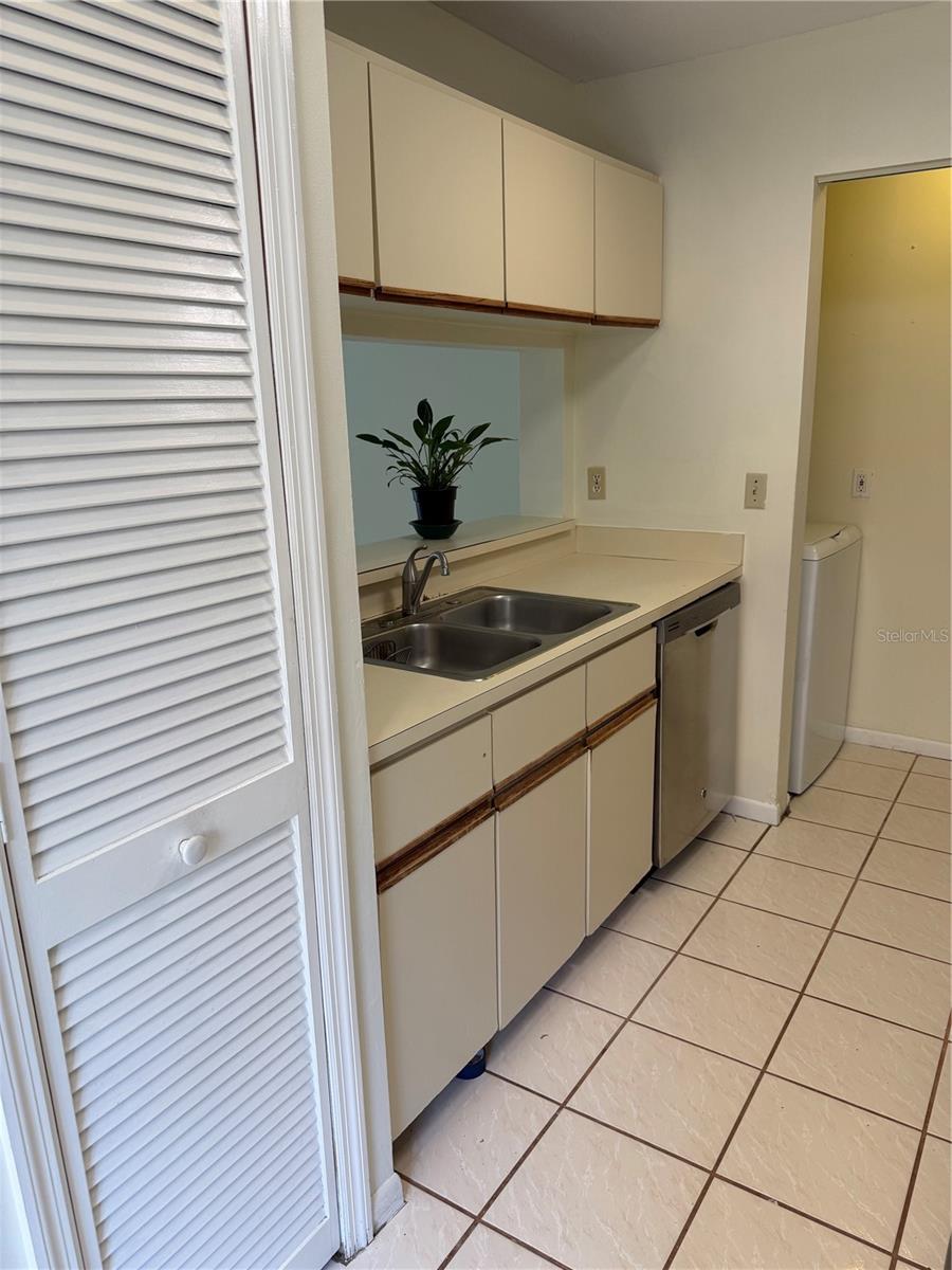 8091 NW 71ST CT, TAMARAC, FL, 33321