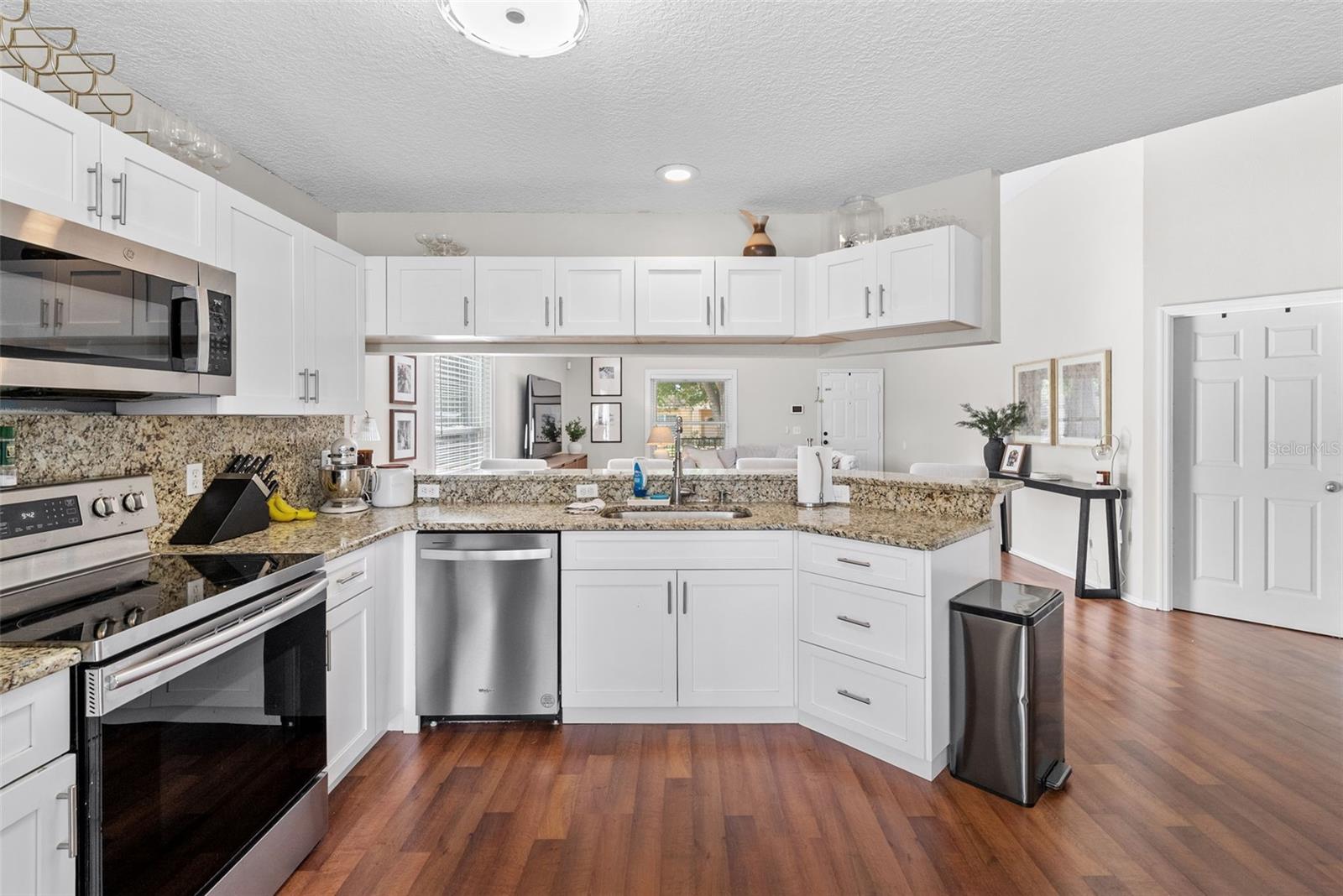 3323 W PINE ST, TAMPA, FL, 33607